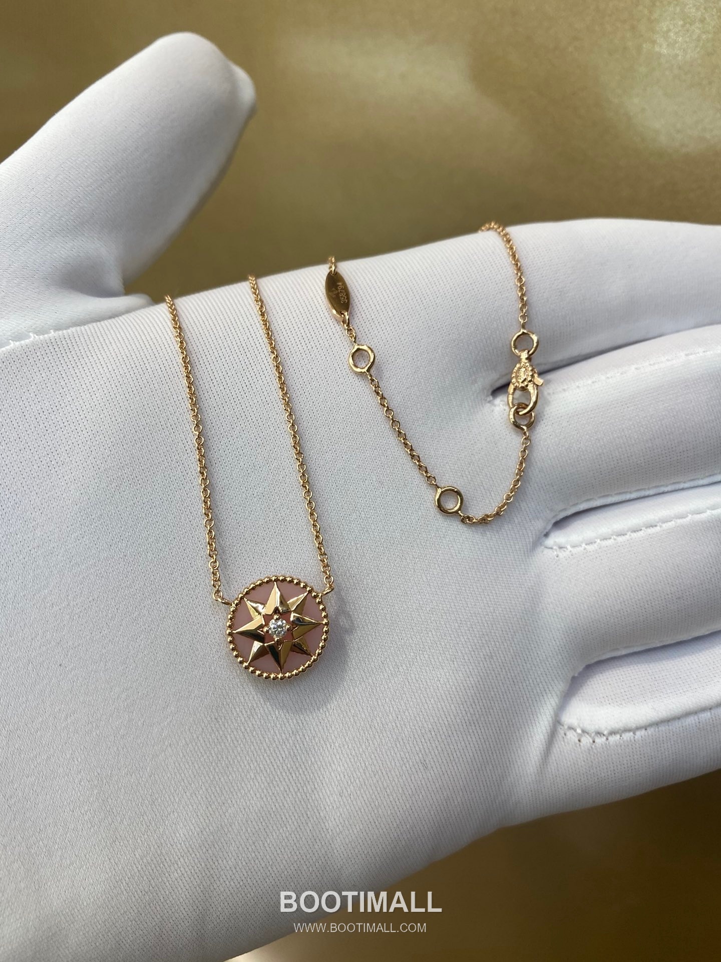 Piaget Eight Star Compass Necklace 18K Gold, Diamond, Pink Opal Pink 피아제 팔각별 나침반 목걸이 18K 골드, 다이아몬드, 핑크 오팔 핑크 6