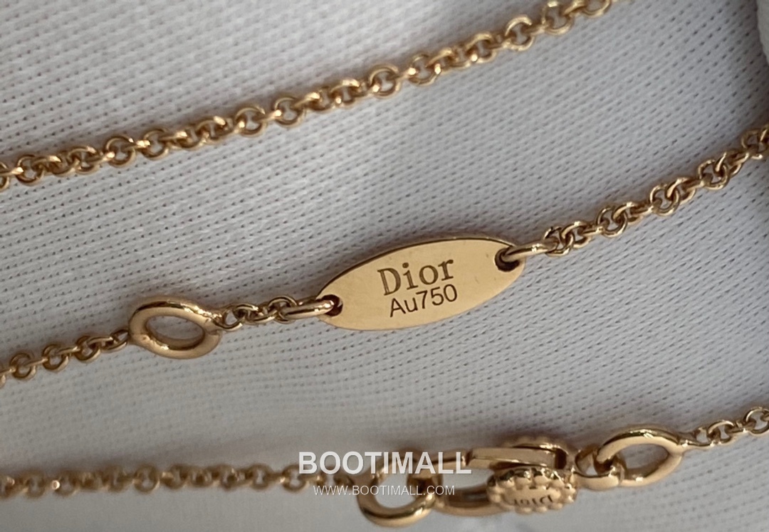 Piaget Eight Star Compass Necklace 18K Gold, Diamond, Pink Opal Pink 피아제 팔각별 나침반 목걸이 18K 골드, 다이아몬드, 핑크 오팔 핑크 11