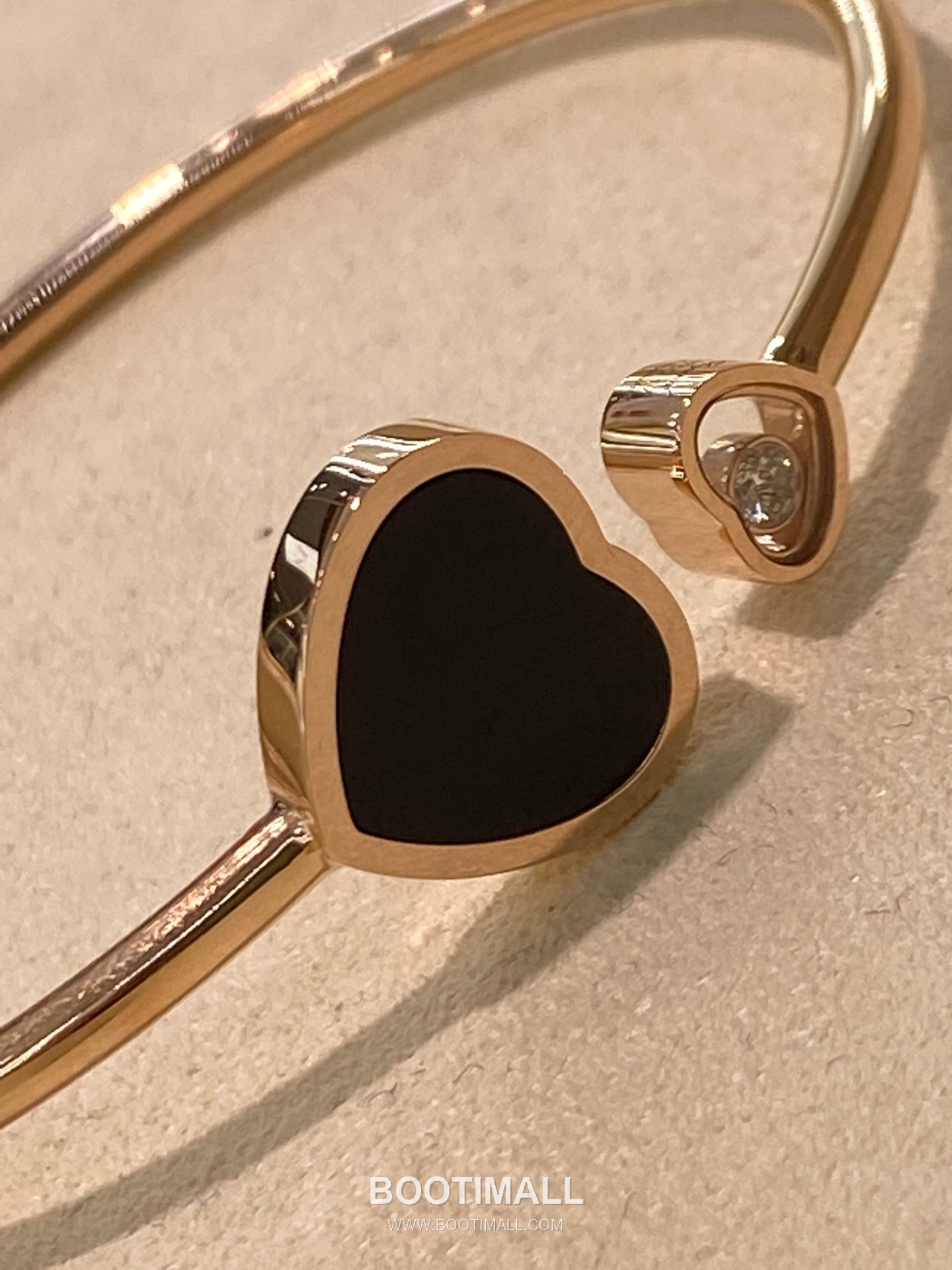 Heart Shape Bracelet 18K Gold, Diamond, Black Onyx Black 하트 쉐입 팔찌 18K 골드, 다이아몬드, 블랙 오닉스 블랙 1