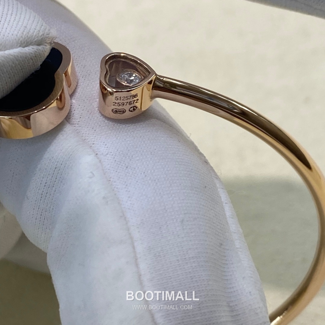 Heart Shape Bracelet 18K Gold, Diamond, Black Onyx Black 하트 쉐입 팔찌 18K 골드, 다이아몬드, 블랙 오닉스 블랙 4