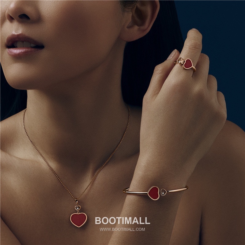 Heart Shape Bracelet 18K Gold, Diamond, Black Onyx Black 하트 쉐입 팔찌 18K 골드, 다이아몬드, 블랙 오닉스 블랙 30