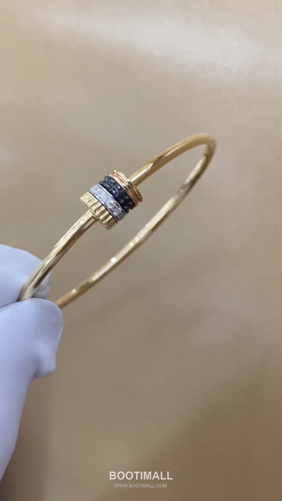 Classic Hinged Bracelet 18K Gold, Diamond, Brown PVD Coating Brown 클래식 힌지 팔찌 18K 골드, 다이아몬드, 브라운 PVD 코팅 브라운 4