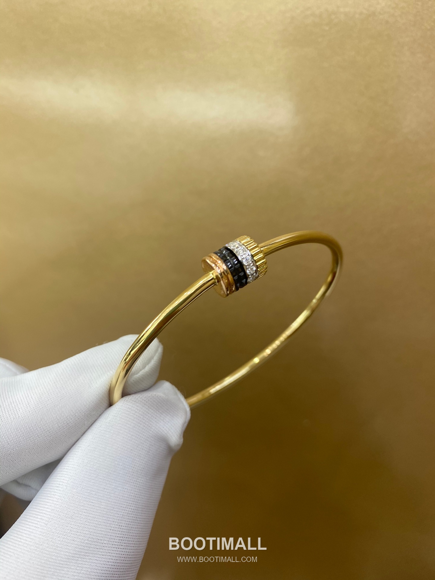 Classic Hinged Bracelet 18K Gold, Diamond, Brown PVD Coating Brown 클래식 힌지 팔찌 18K 골드, 다이아몬드, 브라운 PVD 코팅 브라운 5