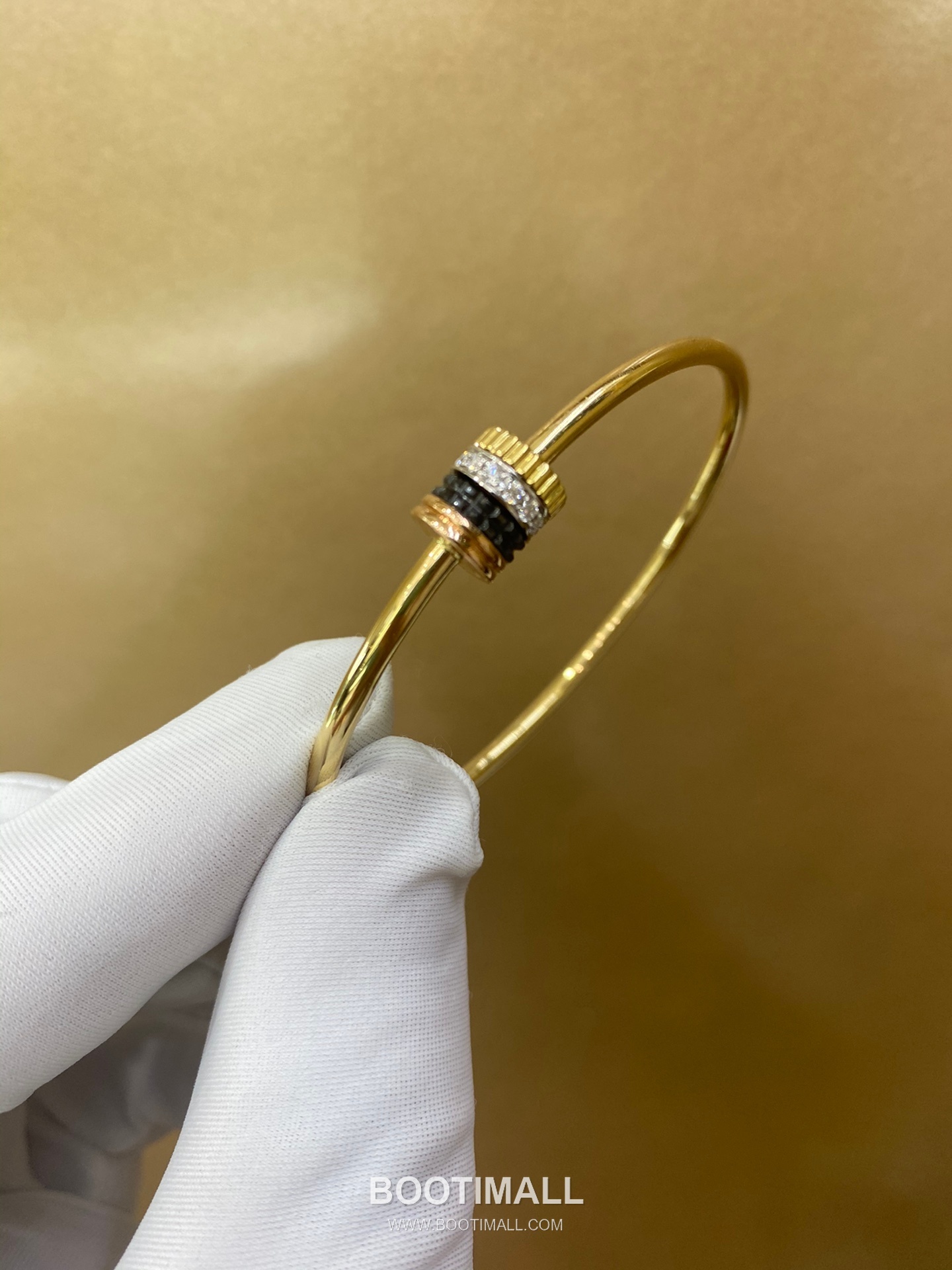 Classic Hinged Bracelet 18K Gold, Diamond, Brown PVD Coating Brown 클래식 힌지 팔찌 18K 골드, 다이아몬드, 브라운 PVD 코팅 브라운 7