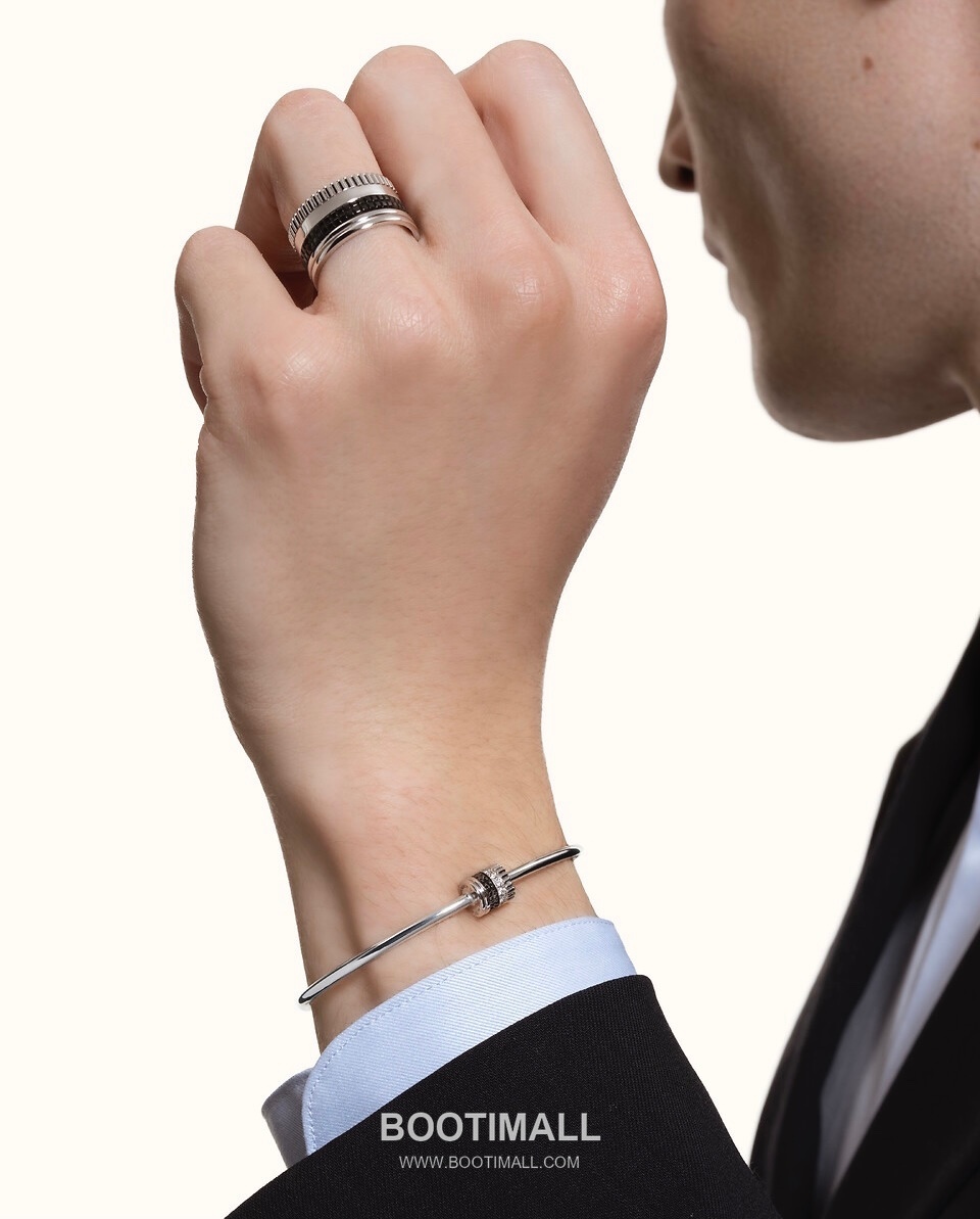 Classic Hinged Bracelet 18K Gold, Diamond, Brown PVD Coating Brown 클래식 힌지 팔찌 18K 골드, 다이아몬드, 브라운 PVD 코팅 브라운 16