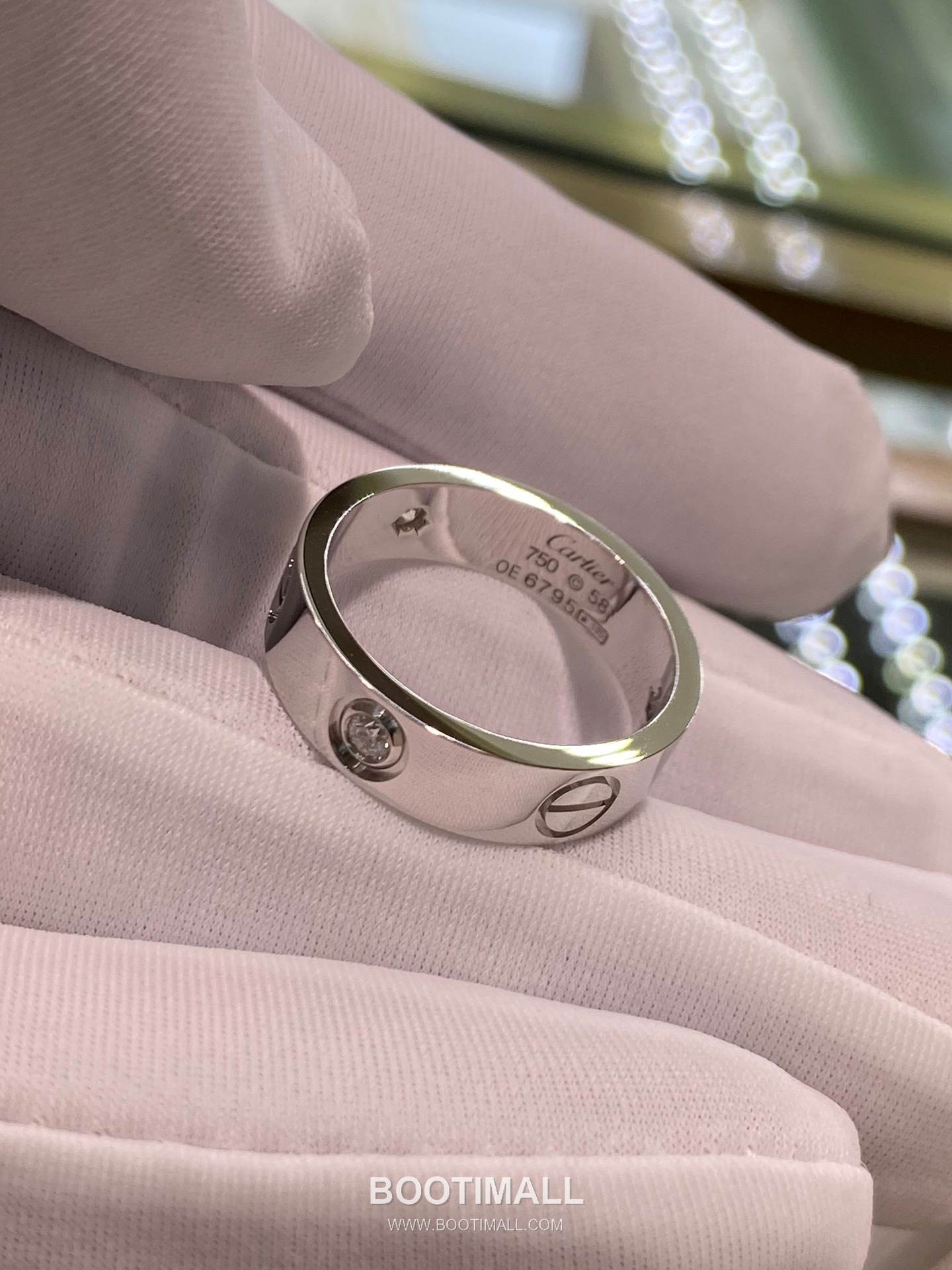 Wide Three-Diamond Ring 18K Gold with Diamonds Rose Gold 와이드 쓰리 다이아몬드 링 18K 골드 및 다이아몬드 로즈골드 7