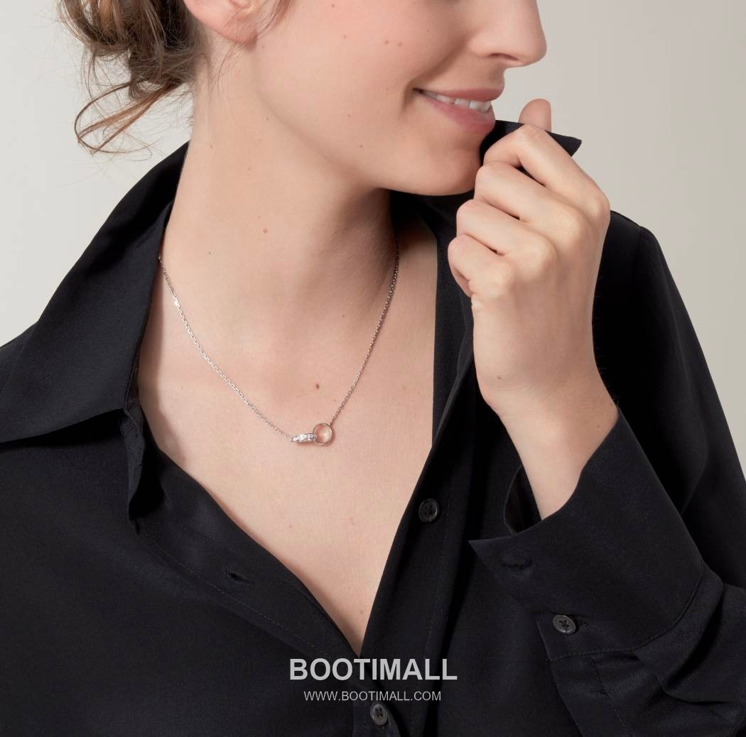 Cartier Love Double Ring Necklace 18K Gold, Diamond Gold 까르띠에 러브 더블 링 목걸이 18K 골드, 다이아몬드 골드 3