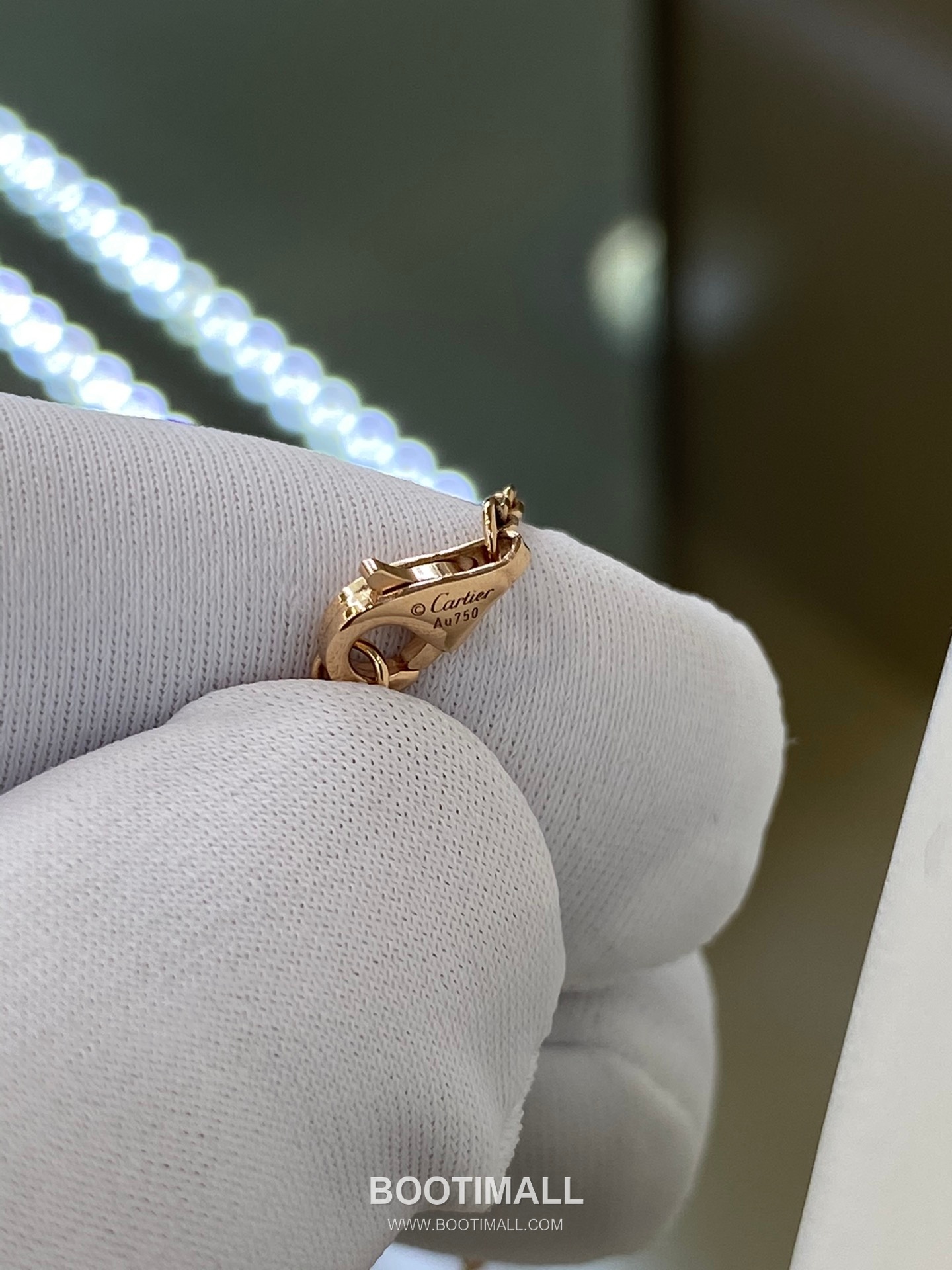 Cartier Love Double Ring Necklace 18K Gold, Diamond Gold 까르띠에 러브 더블 링 목걸이 18K 골드, 다이아몬드 골드 17