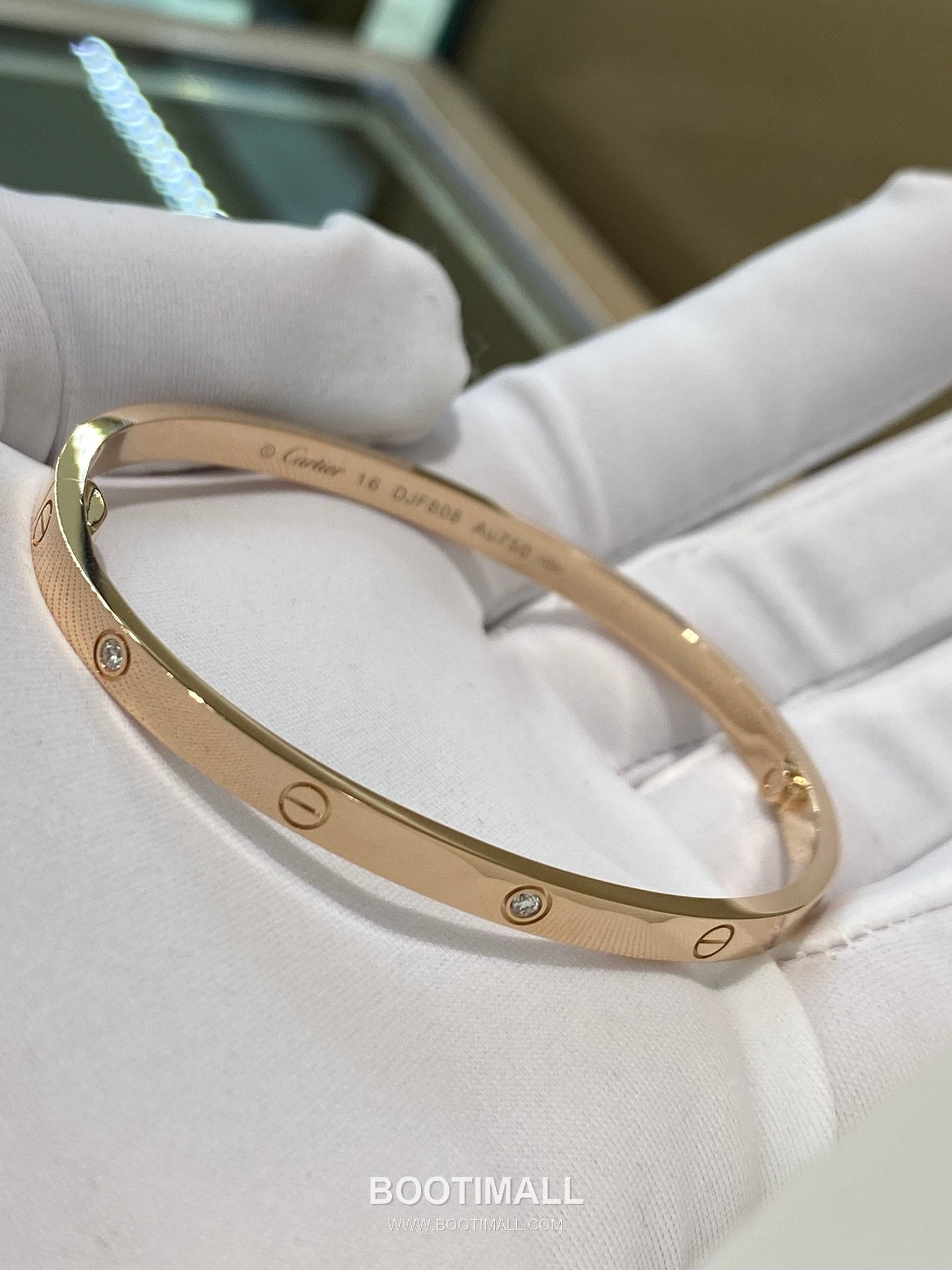 Narrow 6 Diamond Bracelet 18K Gold, Diamonds Gold 좁은 6 다이아 팔찌 18K 골드, 다이아몬드 골드 19