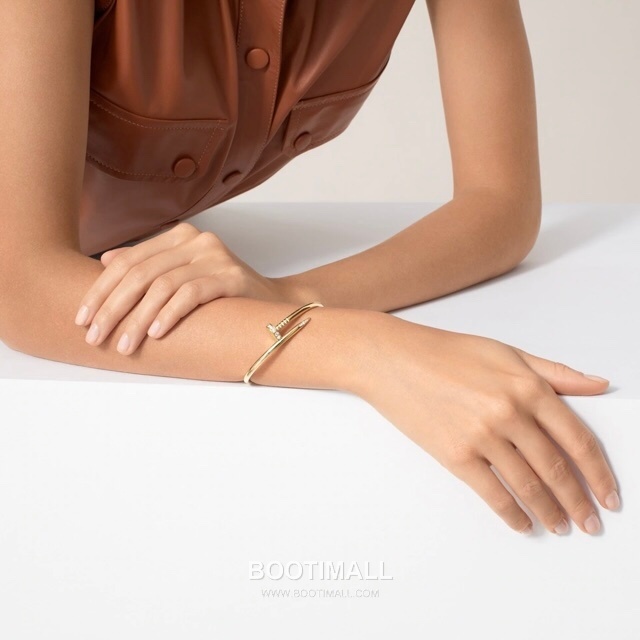 Cartier Nail Bracelet 18K Gold, Diamond Gold 까르띠에 네일 팔찌 18K 골드, 다이아몬드 골드 6
