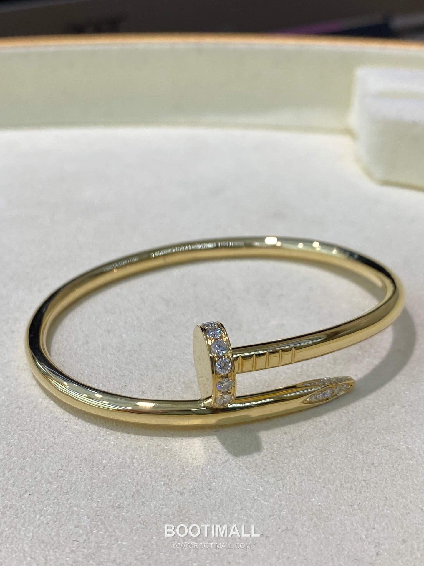 Cartier Nail Bracelet 18K Gold, Diamond Gold 까르띠에 네일 팔찌 18K 골드, 다이아몬드 골드 16