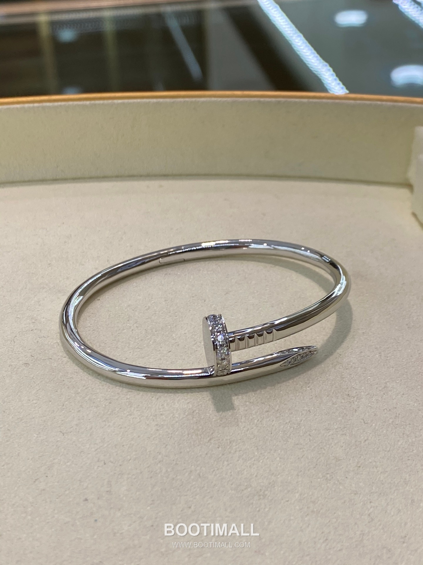 Cartier Nail Bracelet 18K Gold, Diamond Gold 까르띠에 네일 팔찌 18K 골드, 다이아몬드 골드 25