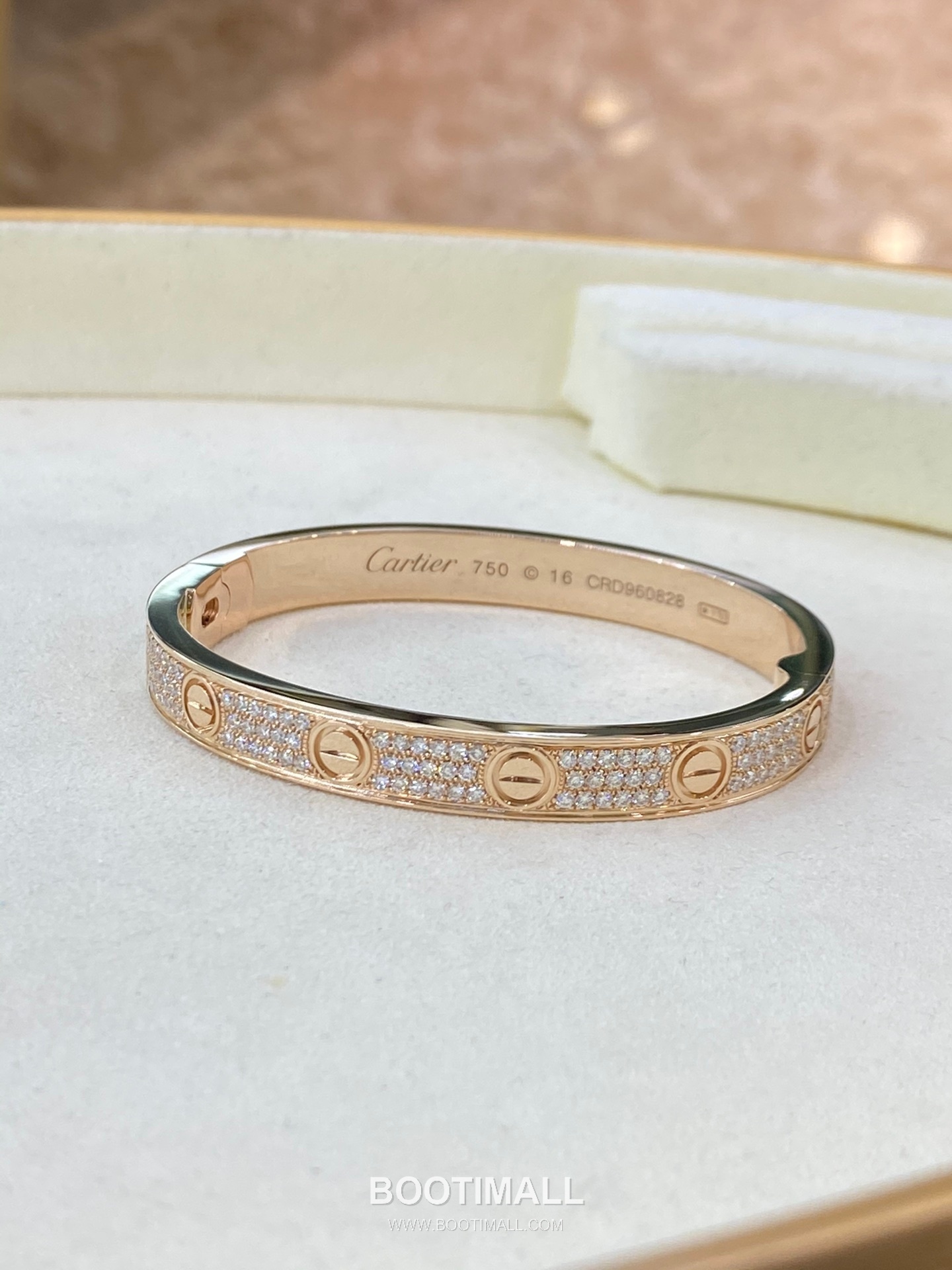 Cartier Black Stud Diamond Bracelet 18K Gold, Diamond, Black Onyx Black 까르띠에 블랙 스터드 다이아몬드 팔찌 18K 골드, 다이아몬드, 블랙 마노 블랙 13