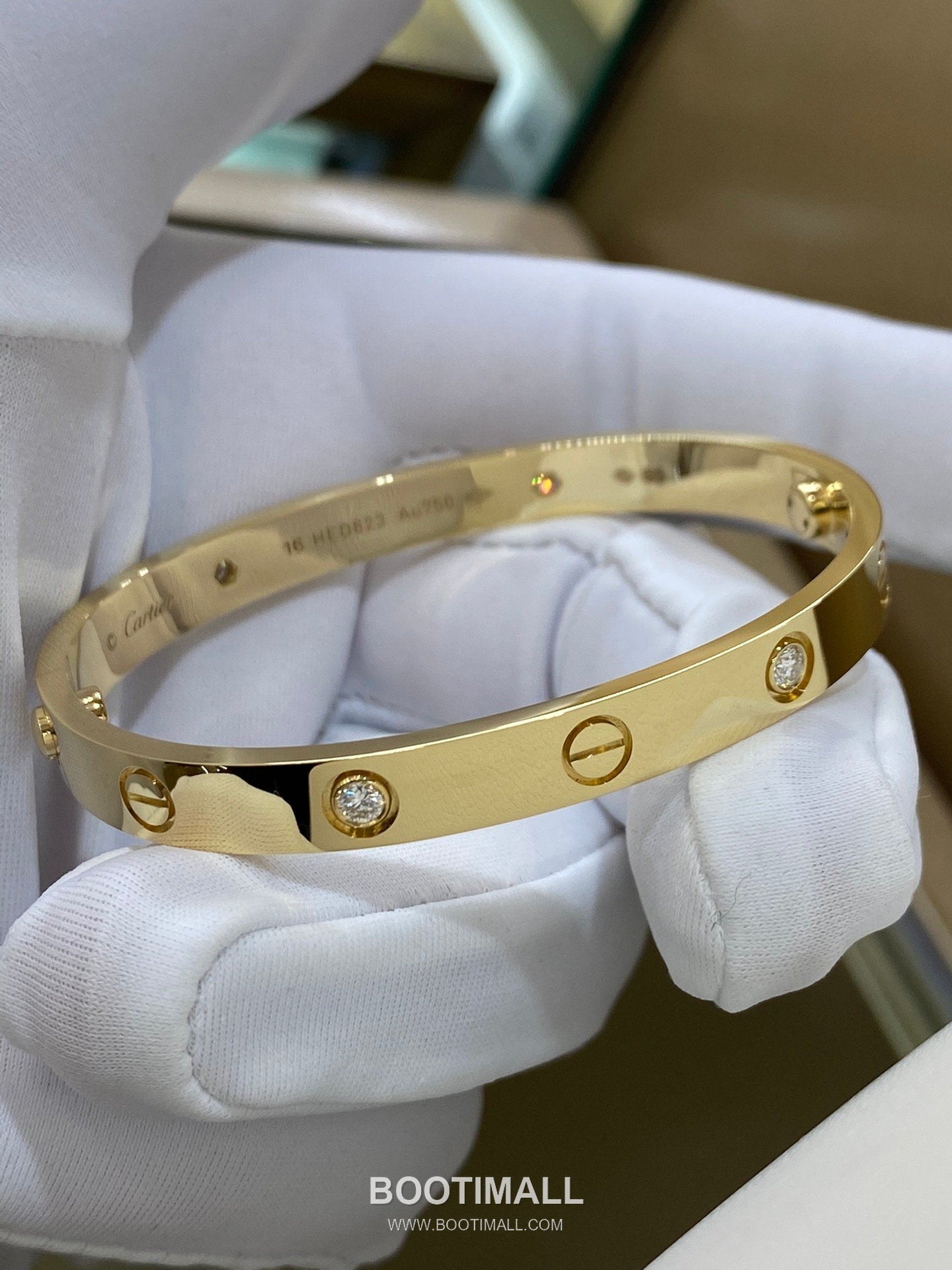 Wide Four Diamond Bracelet 18K Gold with Diamonds Gold 넓은 네 돌 팔찌 18K 골드, 다이아몬드 골드 15