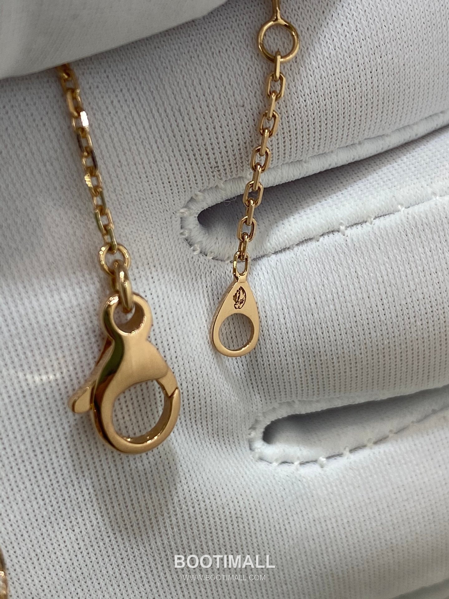 Chaumet Huan Yuan Pendant 18K Gold, Diamond Gold Necklace 환연 목걸이 18K 골드, 다이아몬드 골드 5