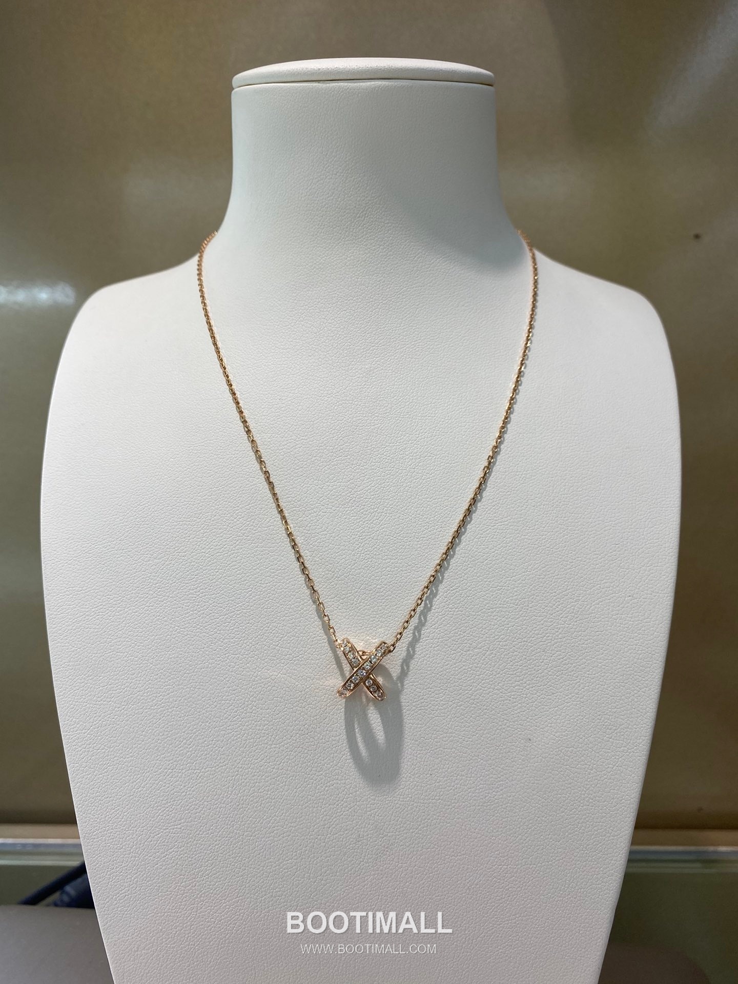 Chaumet Huan Yuan Pendant 18K Gold, Diamond Gold Necklace 환연 목걸이 18K 골드, 다이아몬드 골드 22