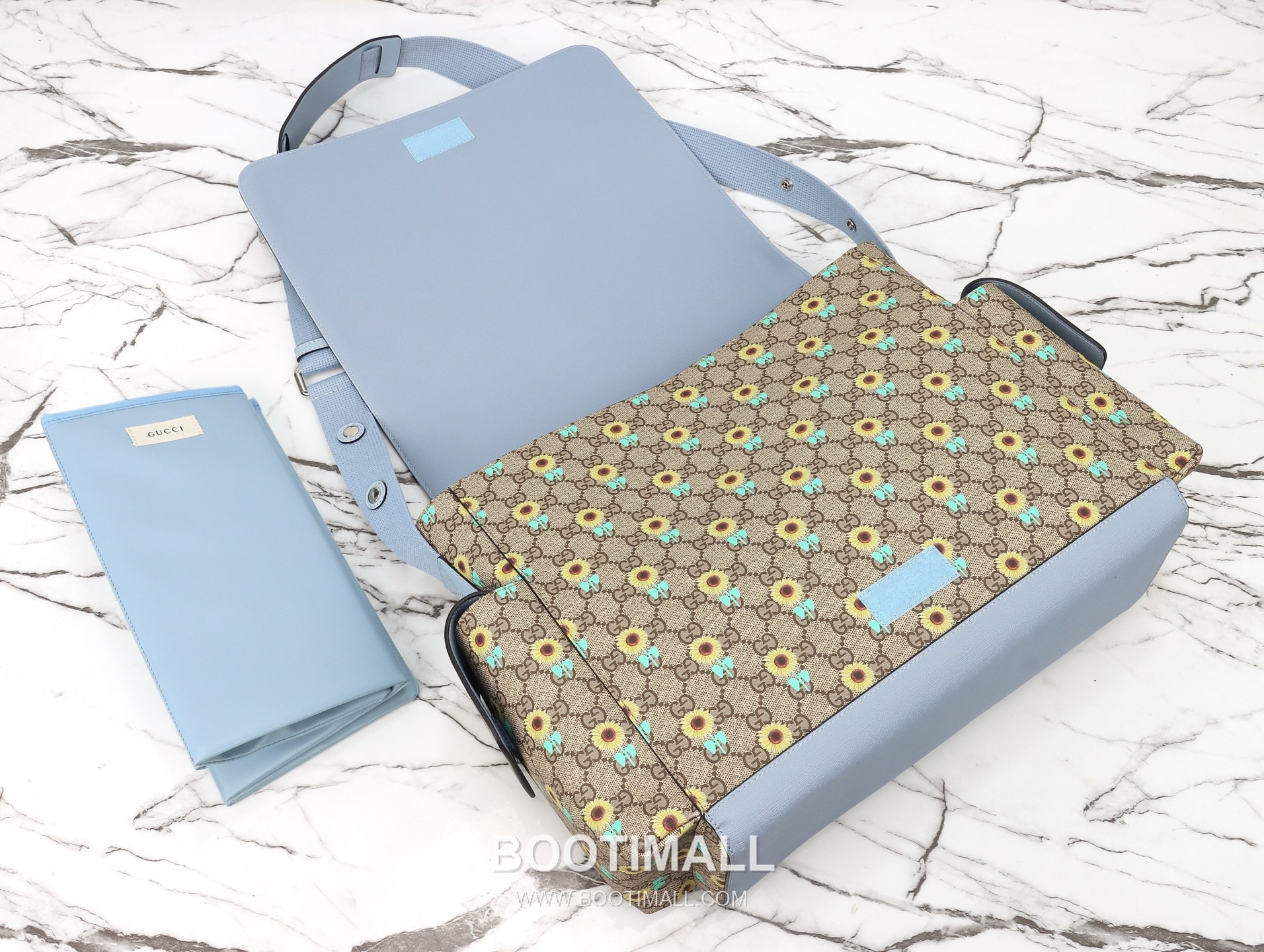 Gucci Sunflower GG Messenger Canvas with Leather Trim Light Blue Messenger Bag 구찌 해바라기 GG 메신저 캔버스와 레더 트림 라이트블루 메신저백 45cm 7