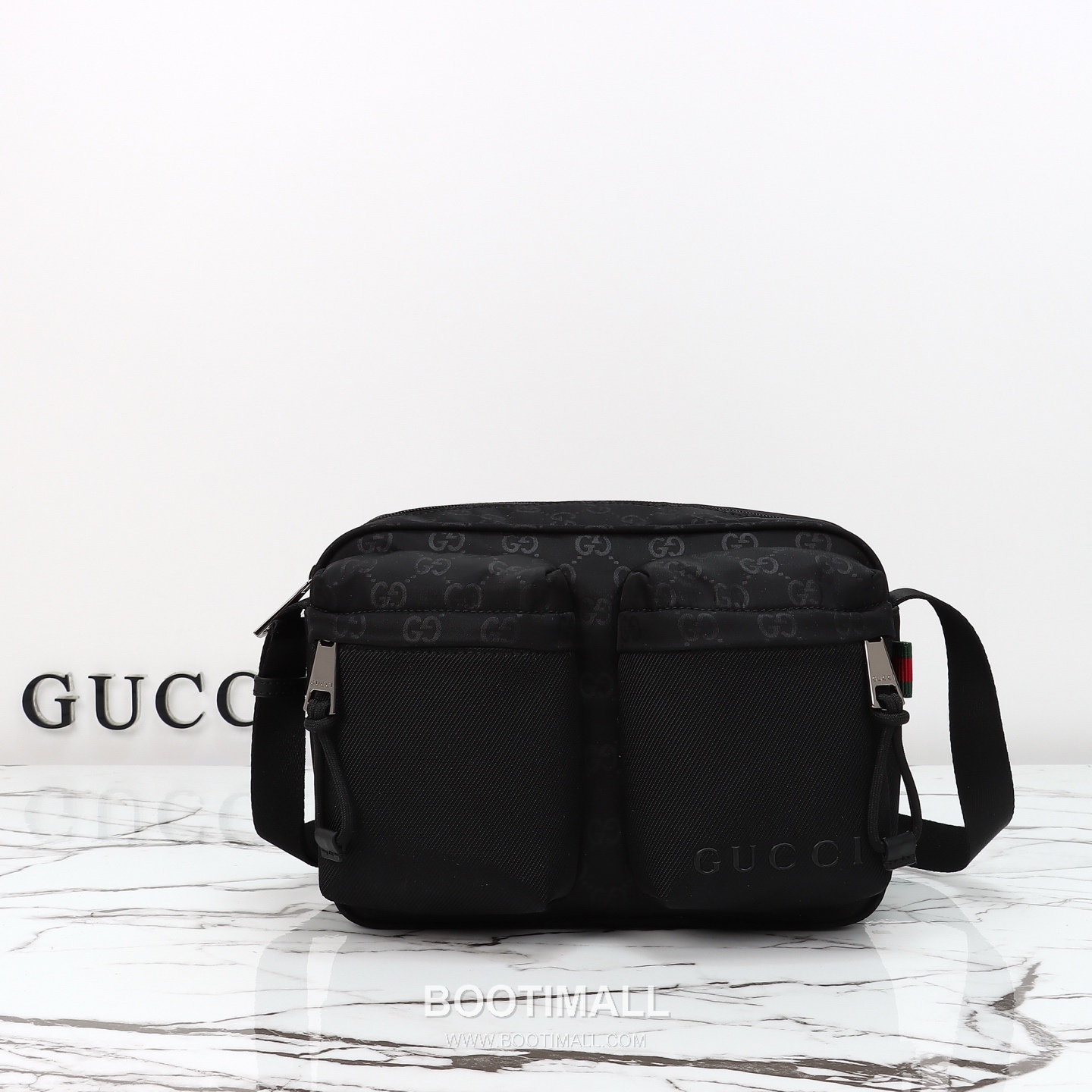 Gucci Shoulder Bag Cowhide Leather Black 구찌 숄더백 소가죽 블랙 24.5cm 1