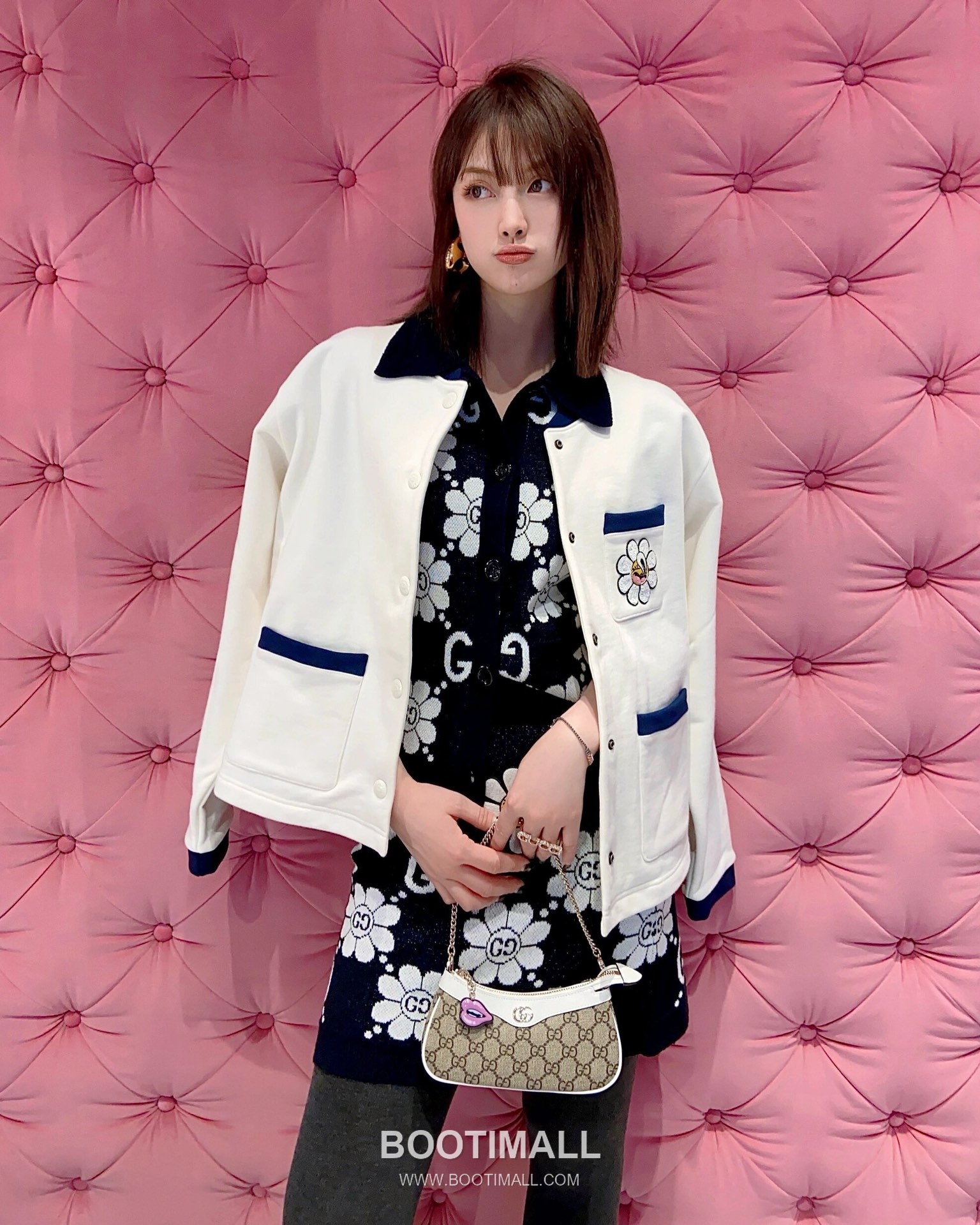 Gucci GG Canvas Shoulder Bag Canvas with Leather Trim Beige 구찌 GG 캔버스 숄더백 캔버스 및 레더 트리밍 베이지 25cm 1