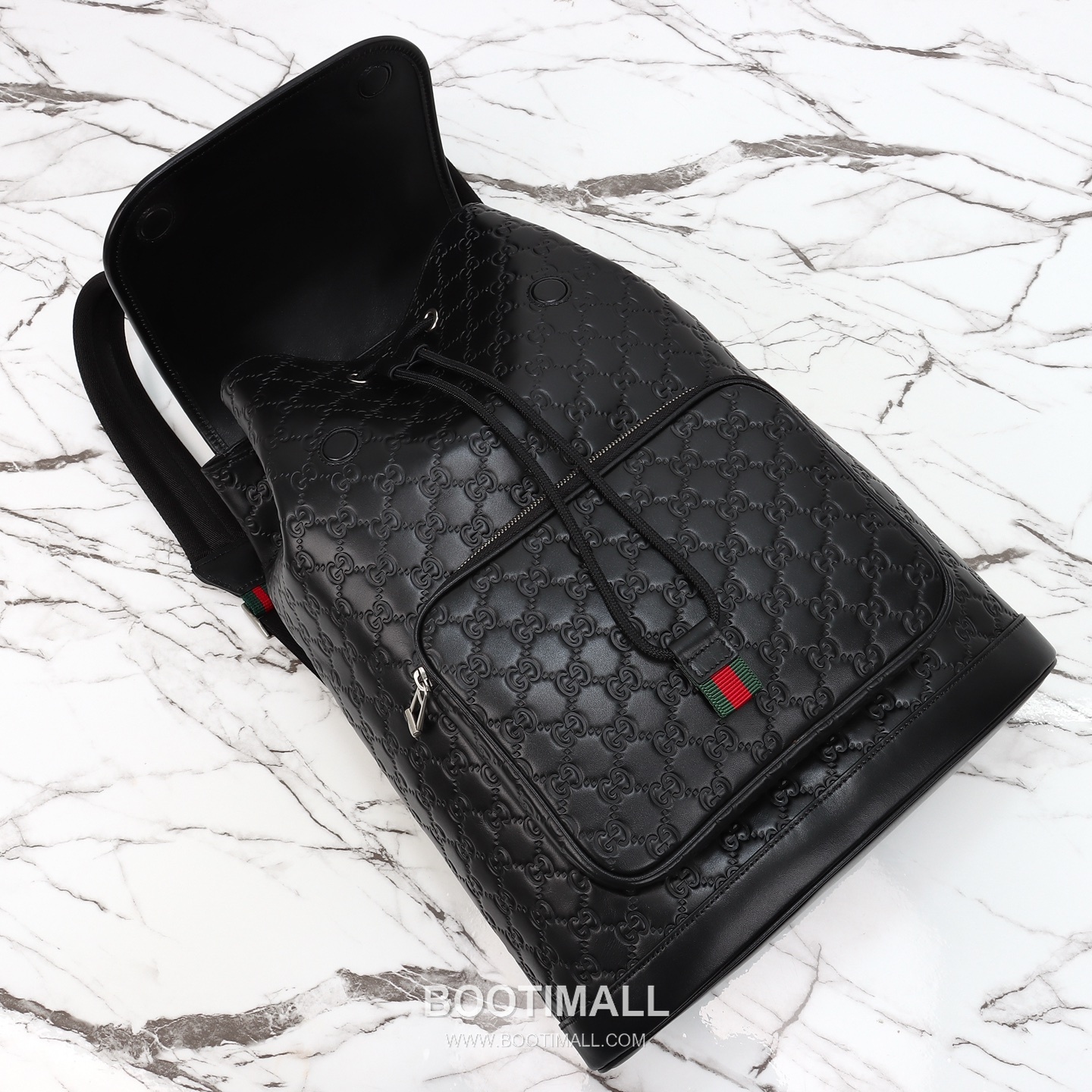 Gucci GG Embossed Backpack Leather Black 구찌 GG 엠보스 백팩 가죽 블랙 42cm 18