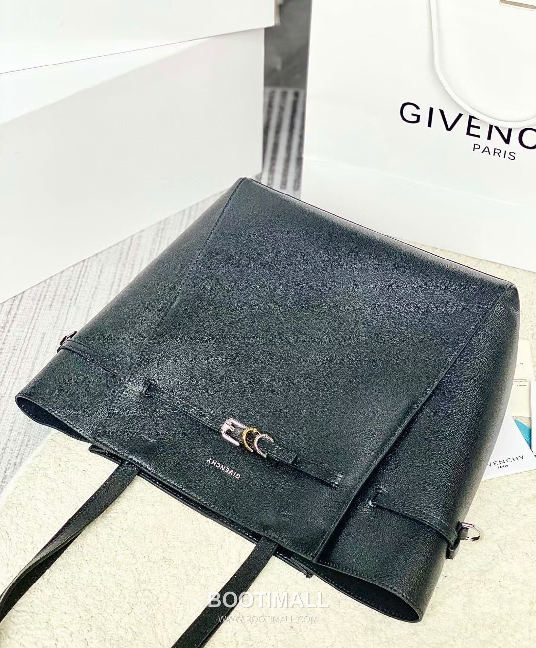 Givenchy Voyou Tote Calfskin Leather Silver Tote Bag 지방시 보야주 토트 카프스킨 레더 실버 토트백 31cm 16