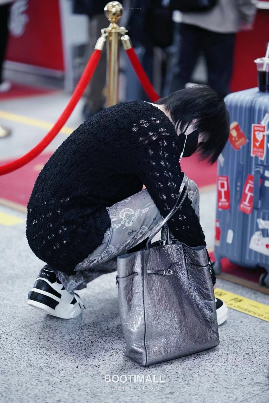 Givenchy Voyou Tote Calfskin Leather Silver Tote Bag 지방시 보야주 토트 카프스킨 레더 실버 토트백 31cm 5