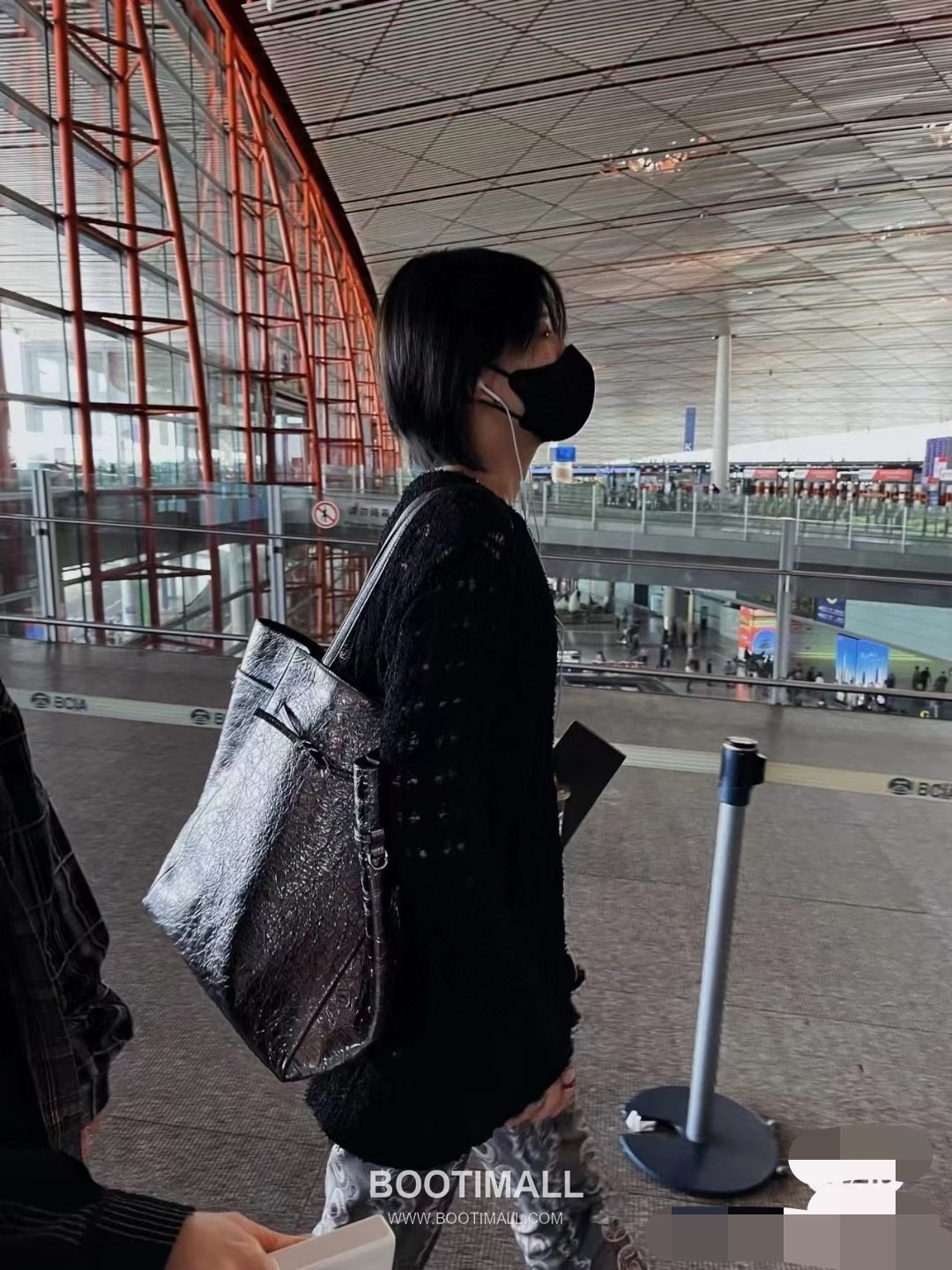 Givenchy Voyou Tote Calfskin Leather Silver Tote Bag 지방시 보야주 토트 카프스킨 레더 실버 토트백 31cm 8