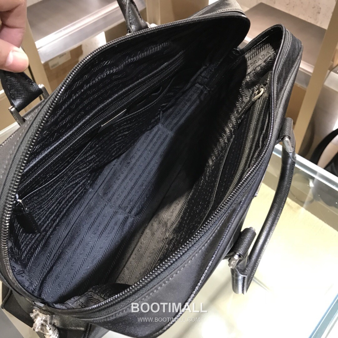 Prada Messenger Parachute Fabric Black Messenger Bag 프라다 2VE872 메신저 패러슈트 패브릭 블랙 메신저백 36cm 7