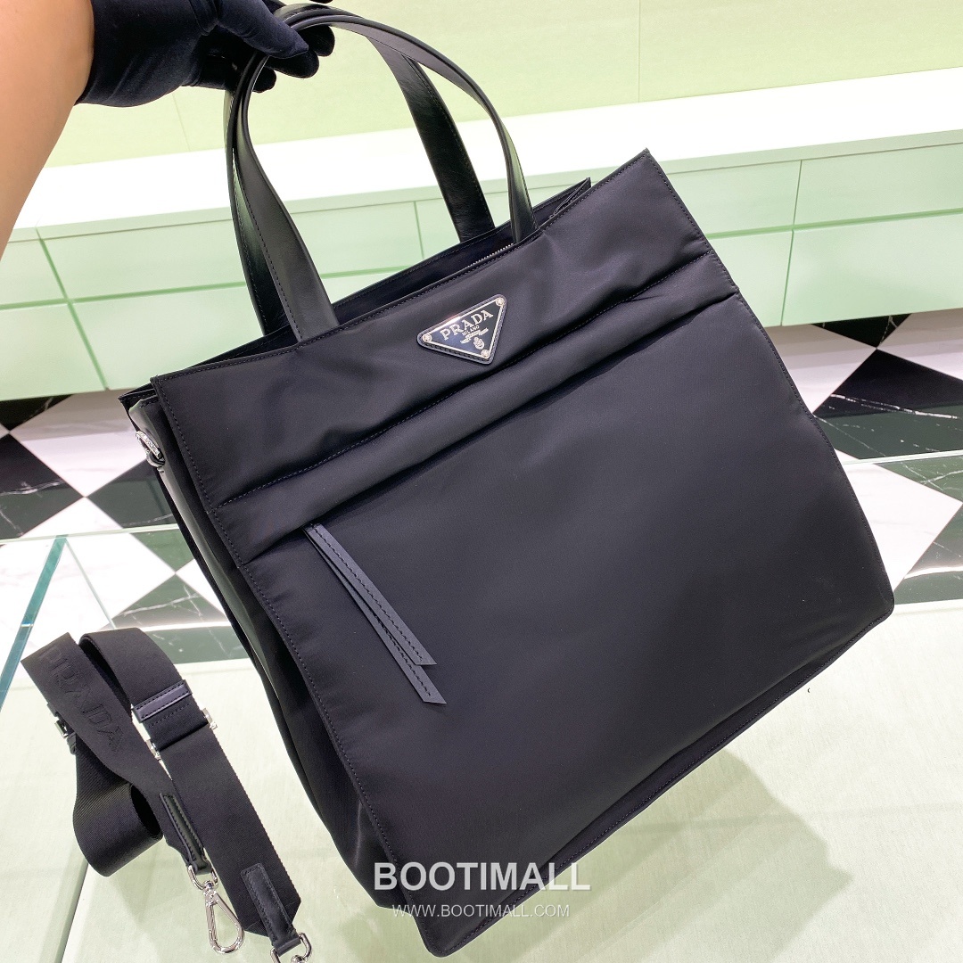 Prada Re-Nylon Tote Bag Recycled Nylon Black 프라다 리-나일론 토트백 2VG076 재생 나일론 블랙 38cm 10