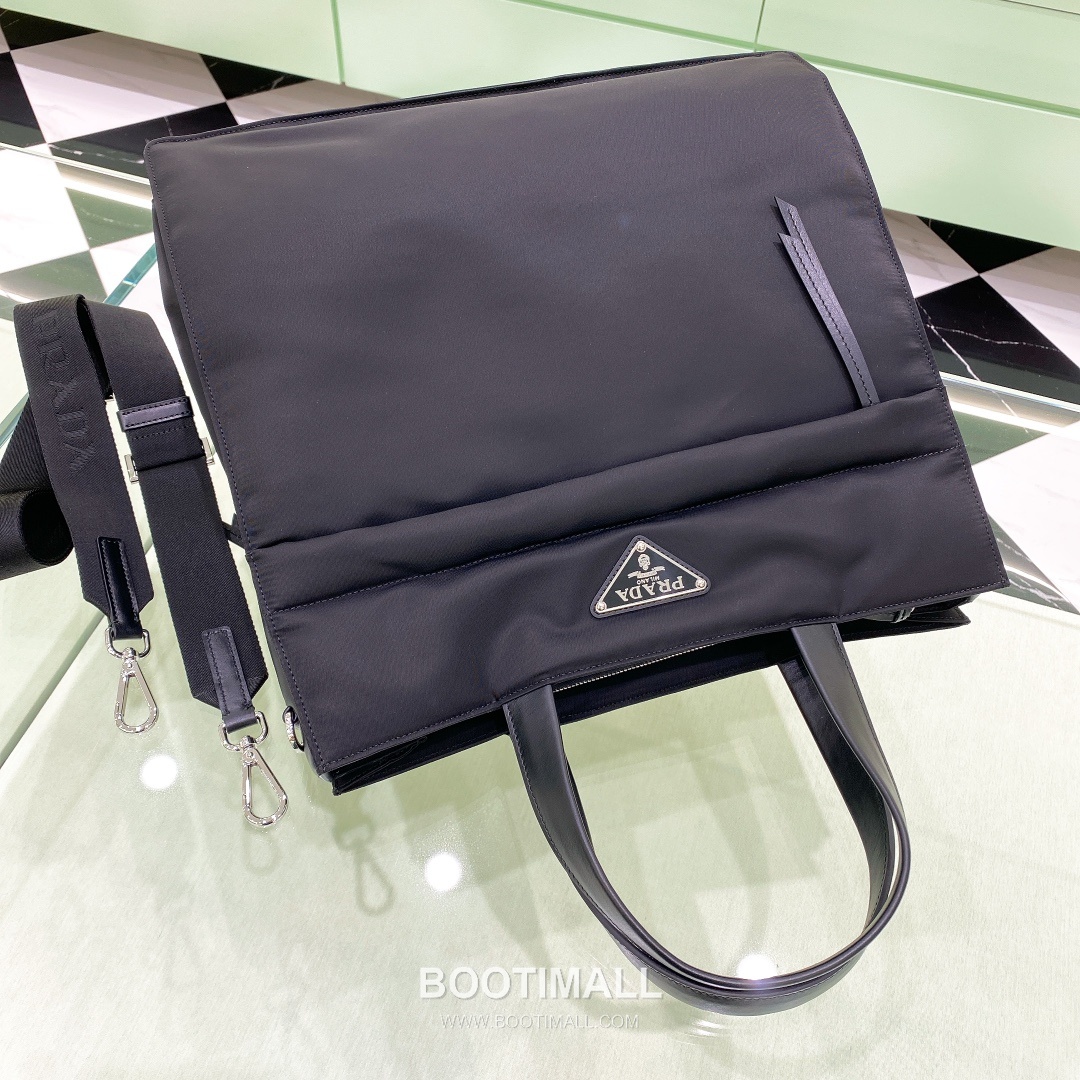 Prada Re-Nylon Tote Bag Recycled Nylon Black 프라다 리-나일론 토트백 2VG076 재생 나일론 블랙 38cm 14