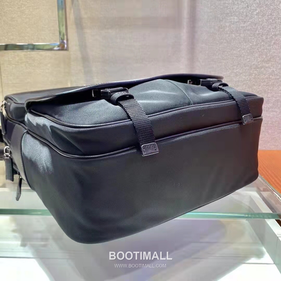 Prada Backpack Fabric with Saffiano Leather Trim Black 프라다 2VZ049 백팩 패브릭 + 사피아노 가죽 트리밍 블랙 38cm 6