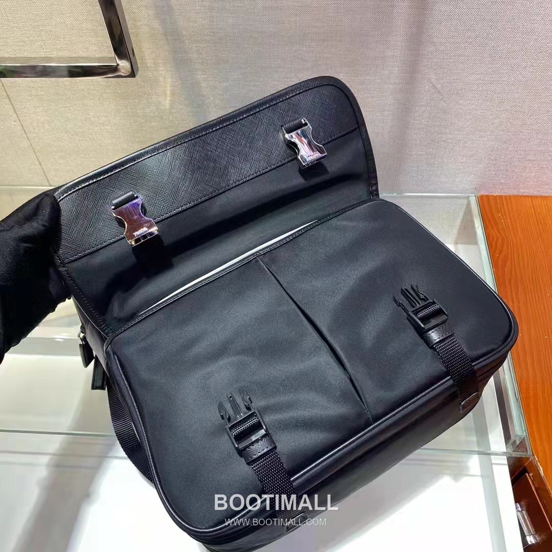 Prada Backpack Fabric with Saffiano Leather Trim Black 프라다 2VZ049 백팩 패브릭 + 사피아노 가죽 트리밍 블랙 38cm 7