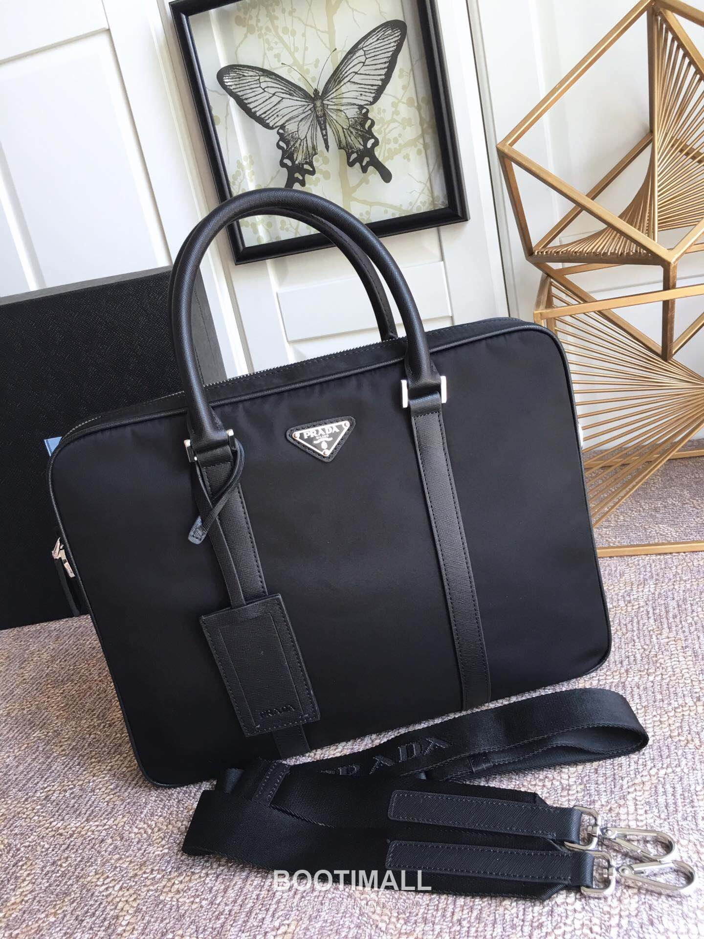 Prada Nylon Briefcase Nylon, Cross-Grain Calfskin Trim Black 프라다 나일론 브리프케이스 2VE871 나일론, 크로스그레인 카프스킨 트리밍 블랙 36cm 1