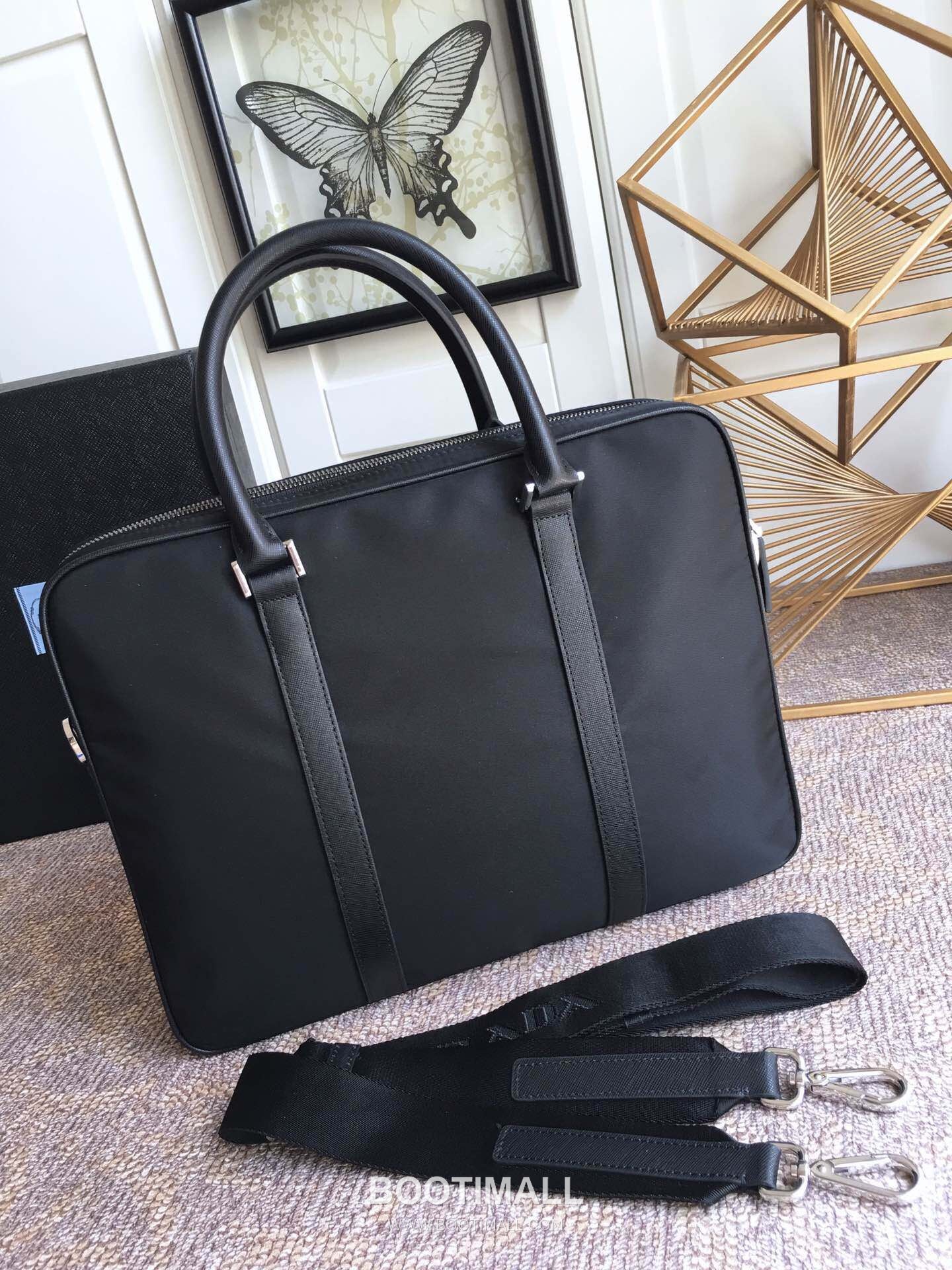 Prada Nylon Briefcase Nylon, Cross-Grain Calfskin Trim Black 프라다 나일론 브리프케이스 2VE871 나일론, 크로스그레인 카프스킨 트리밍 블랙 36cm 4