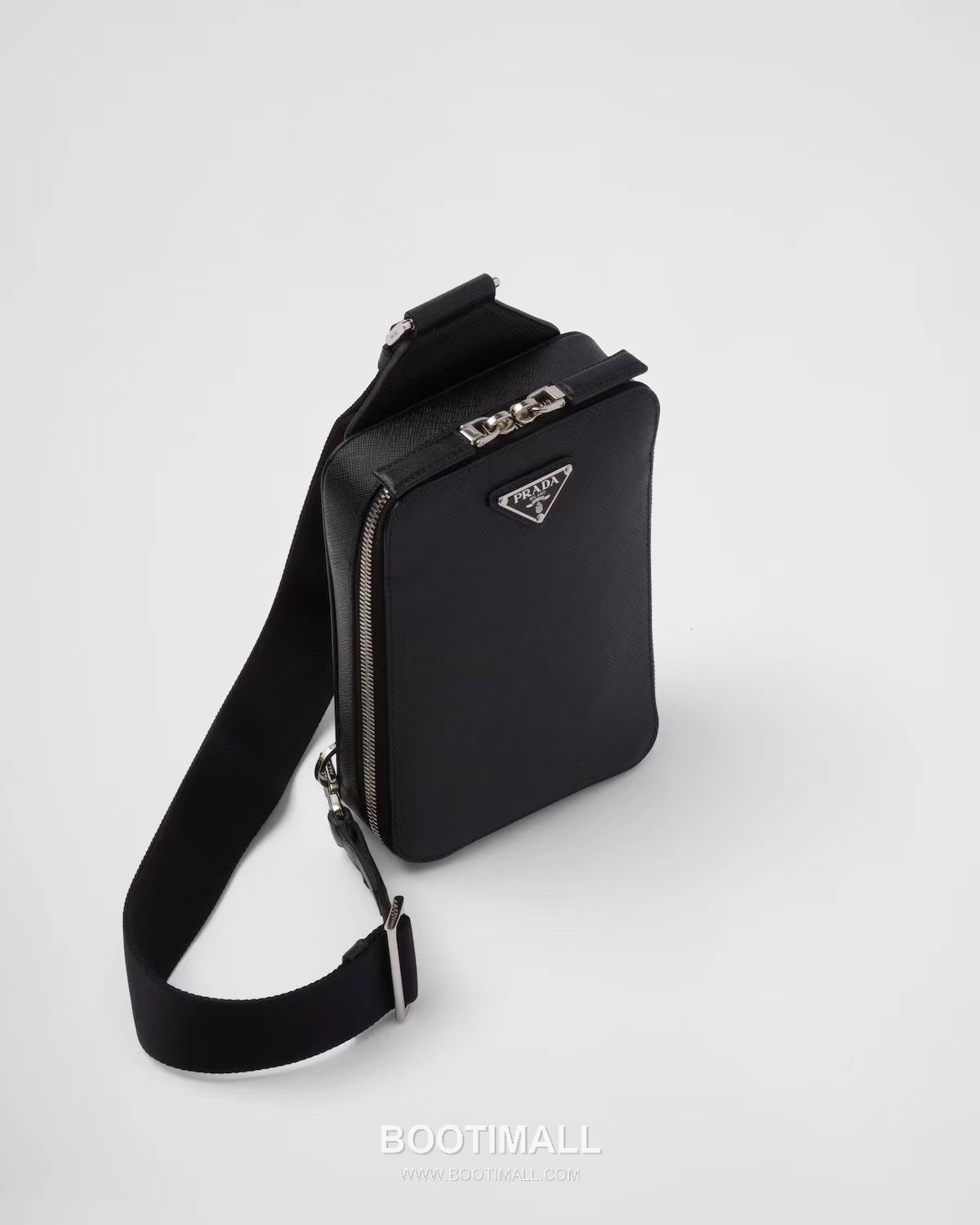 Prada Chest Bag Crossgrain Cowhide Leather Black 프라다 2VZ106 체스트백 크로스그레인 소가죽 블랙 20cm 2