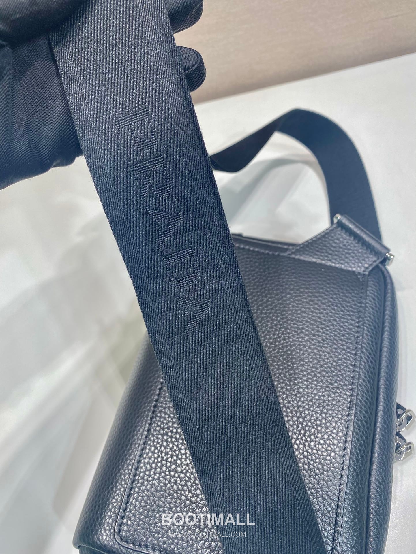 Prada Chest Bag Deerskin Leather Black Crossbody Bag 프라다 2VH181 체스트백 디어스킨 레더 블랙 크로스백 24cm 8