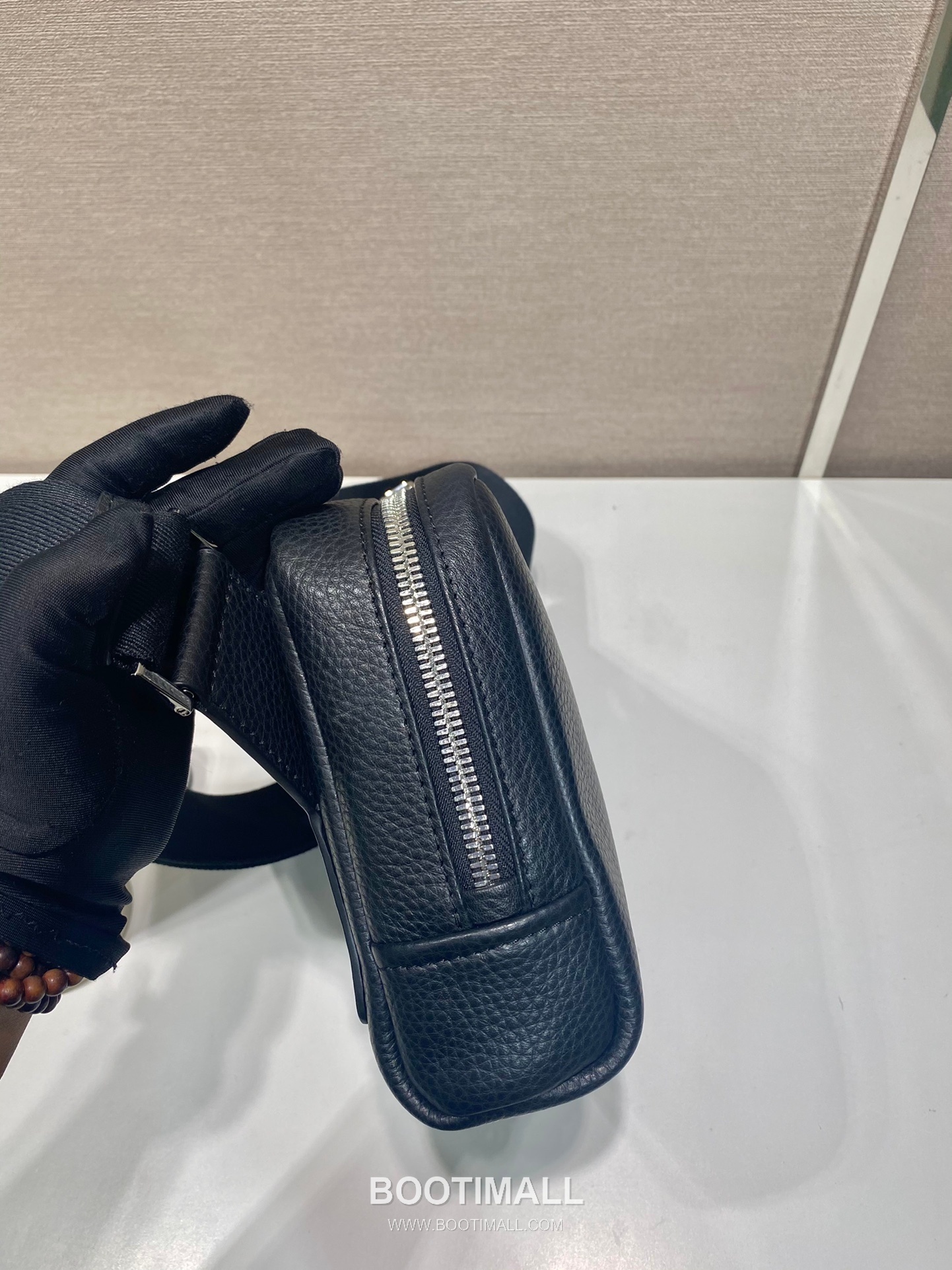 Prada Chest Bag Deerskin Leather Black Crossbody Bag 프라다 2VH181 체스트백 디어스킨 레더 블랙 크로스백 24cm 9