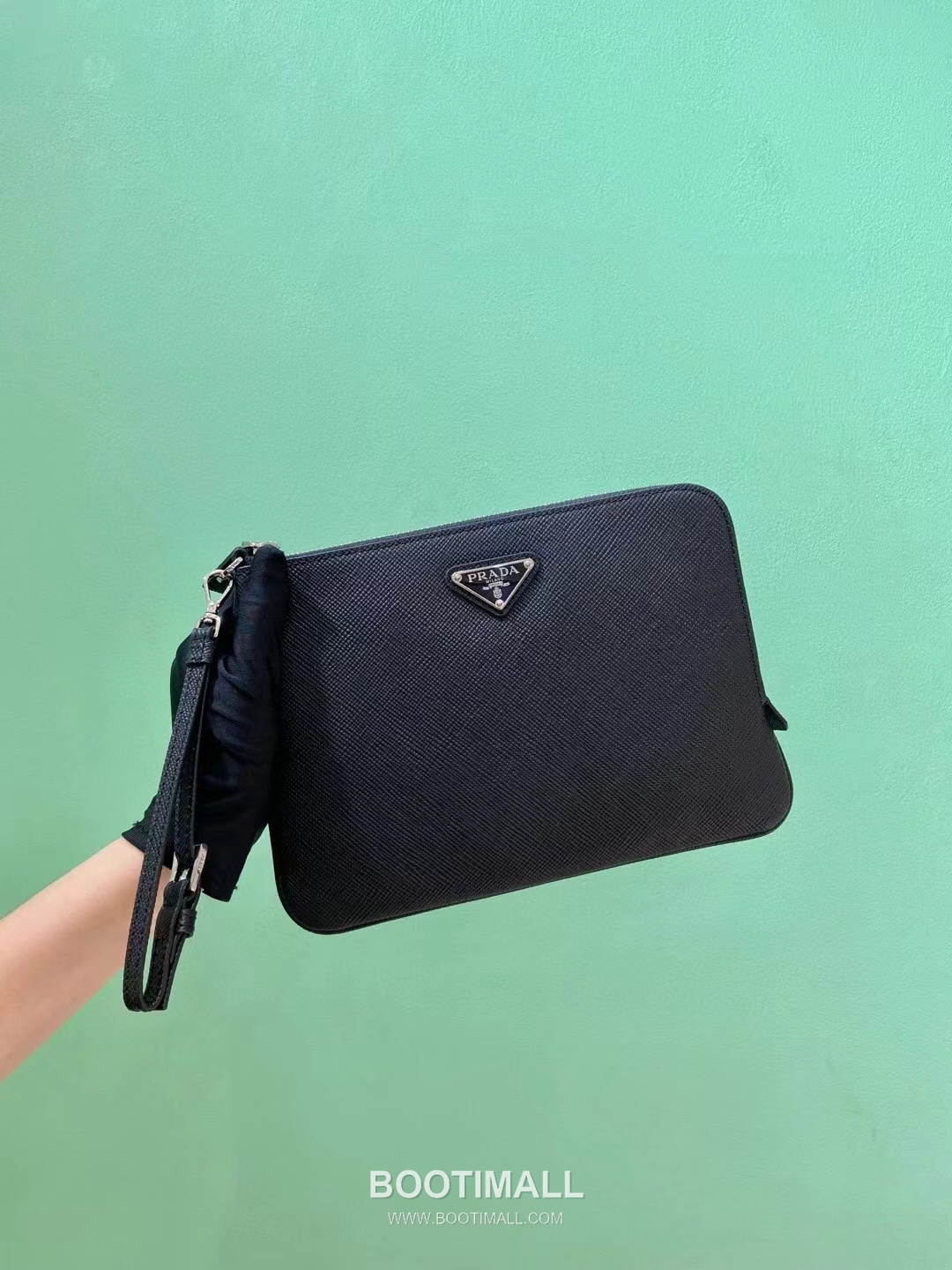 Prada Pouch Cross-Grain Calf Leather Black 프라다 2NH024 스몰 파우치 크로스그레인 카프 레더 블랙 24cm 1