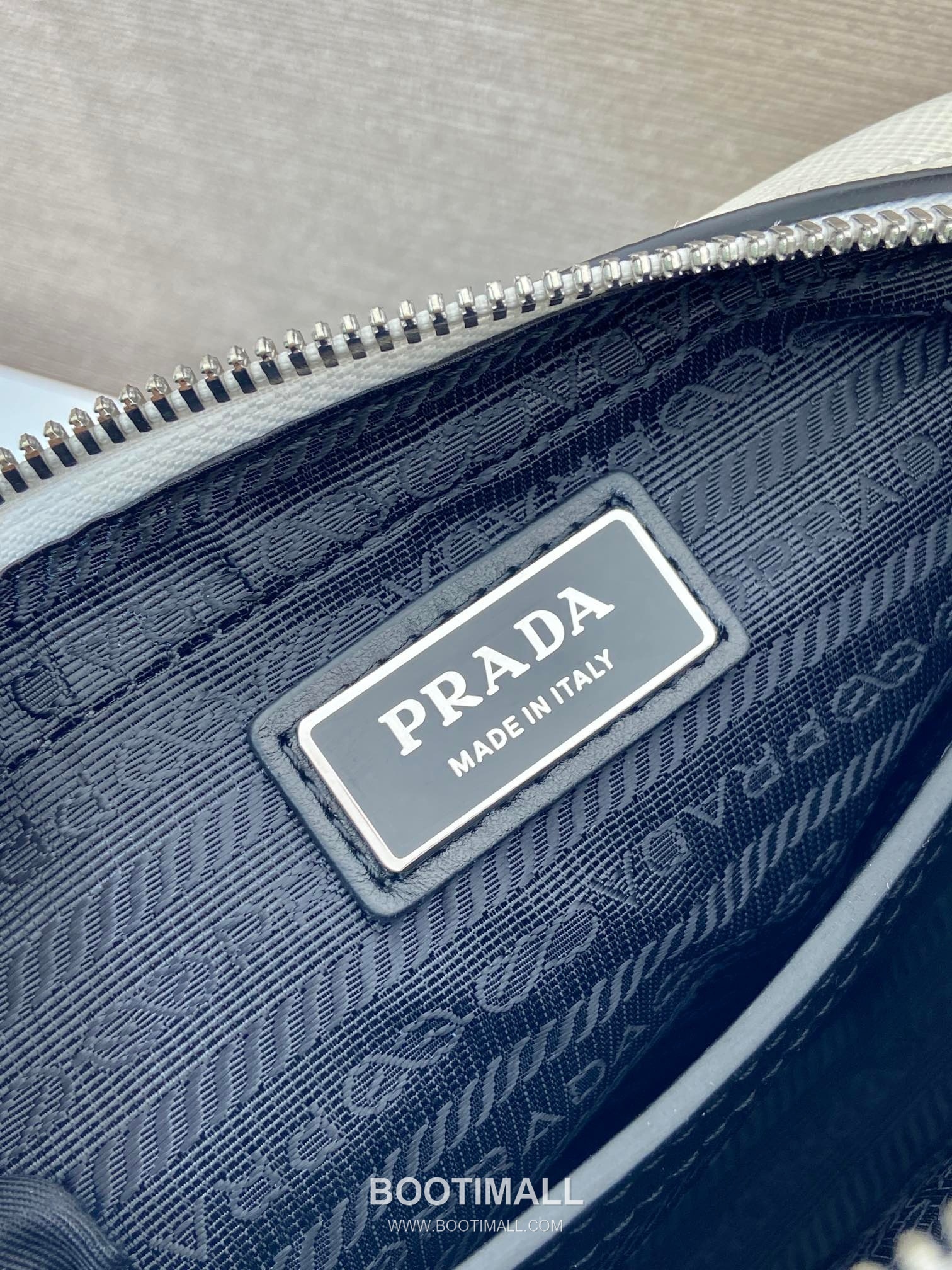 Prada Shoulder Bag Saffiano Leather New Color 프라다 2VH170 숄더백 사피아노 레더 뉴 컬러 20cm 10