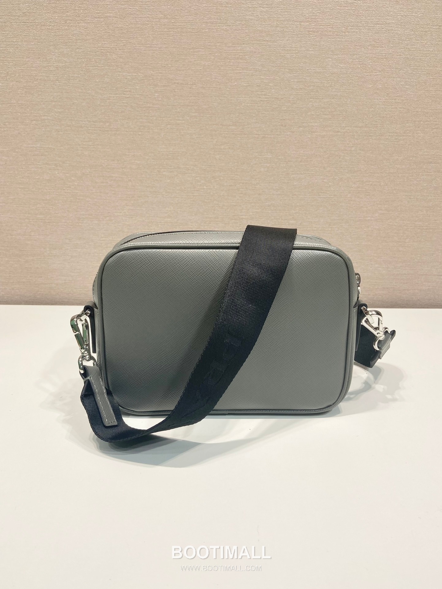Prada Shoulder Bag Saffiano Leather Black 프라다 2VH170 숄더백 사피아노 레더 블랙 20cm 3