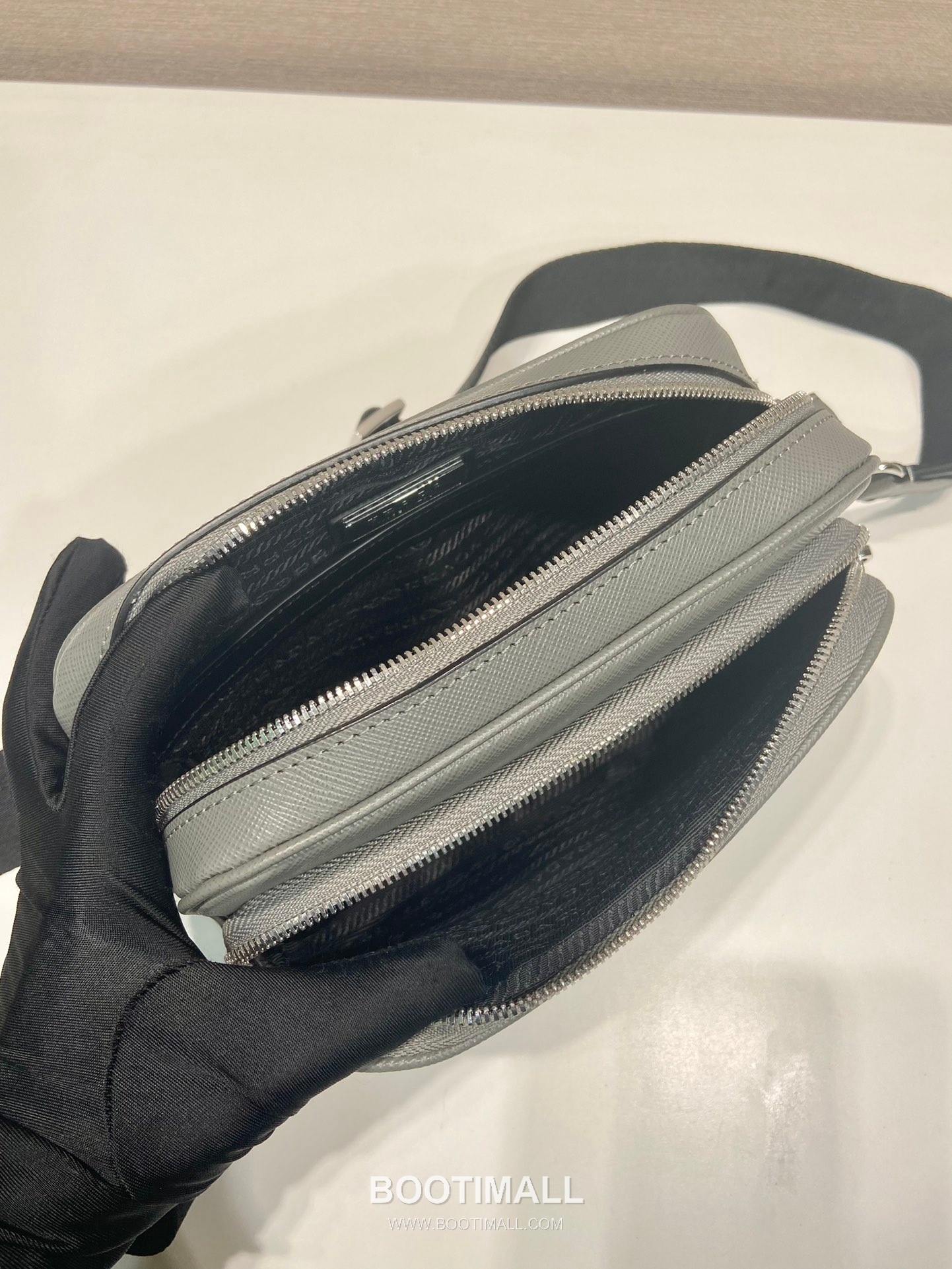 Prada Shoulder Bag Saffiano Leather Black 프라다 2VH170 숄더백 사피아노 레더 블랙 20cm 8