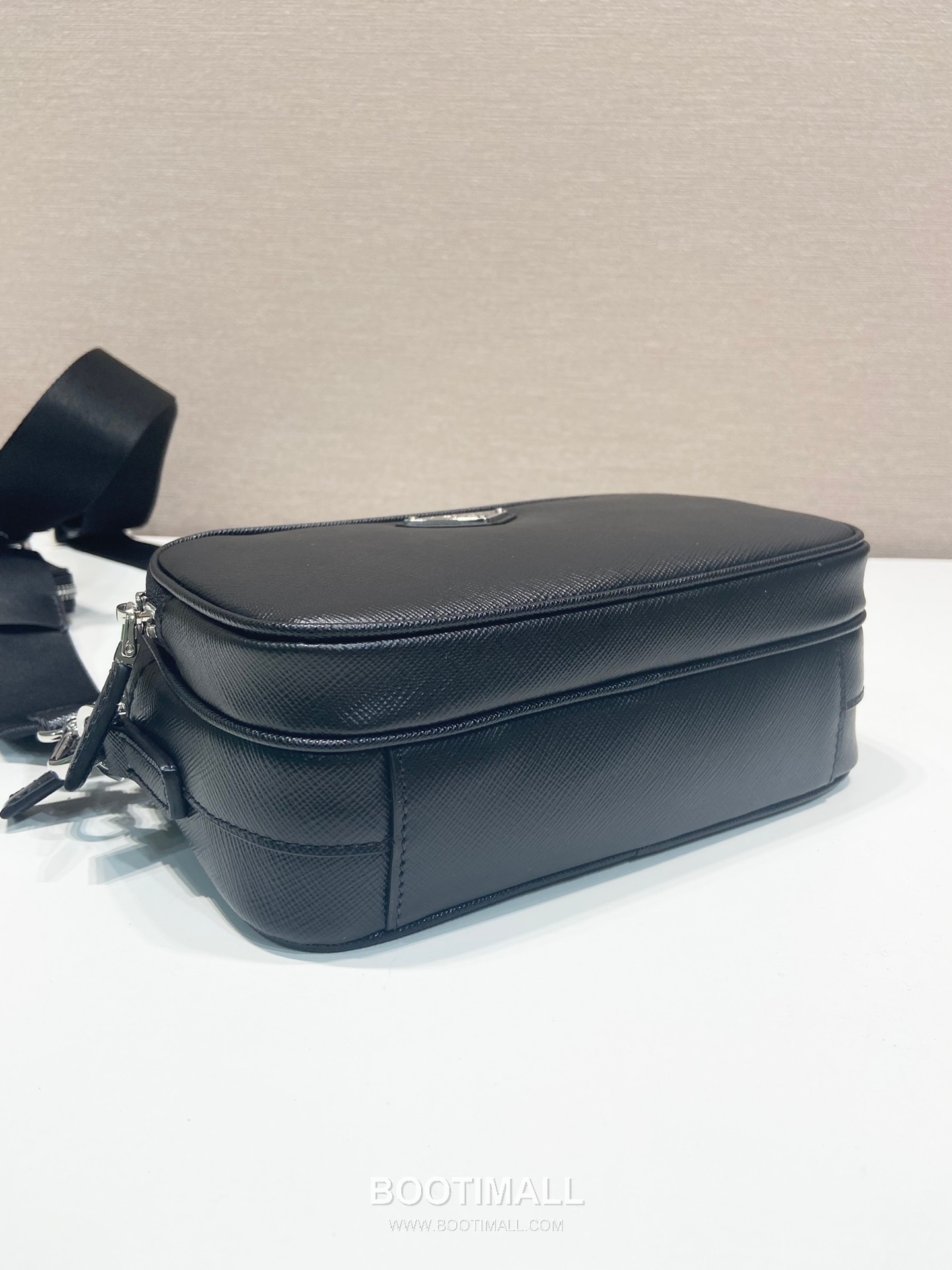 Prada Shoulder Bag Saffiano Leather Black 프라다 2VH170 숄더백 사피아노 레더 블랙 20cm 8