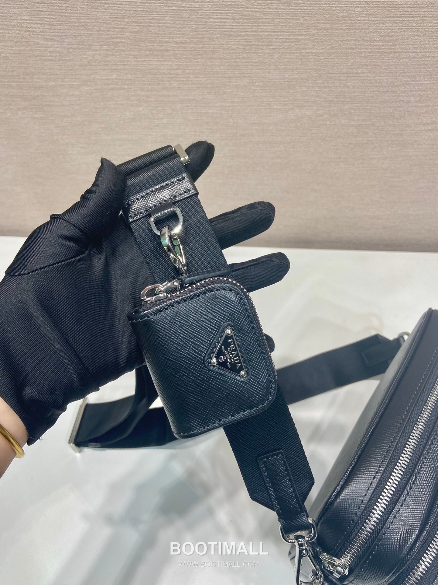 Prada Shoulder Bag Saffiano Leather Black 프라다 2VH170 숄더백 사피아노 레더 블랙 20cm 10