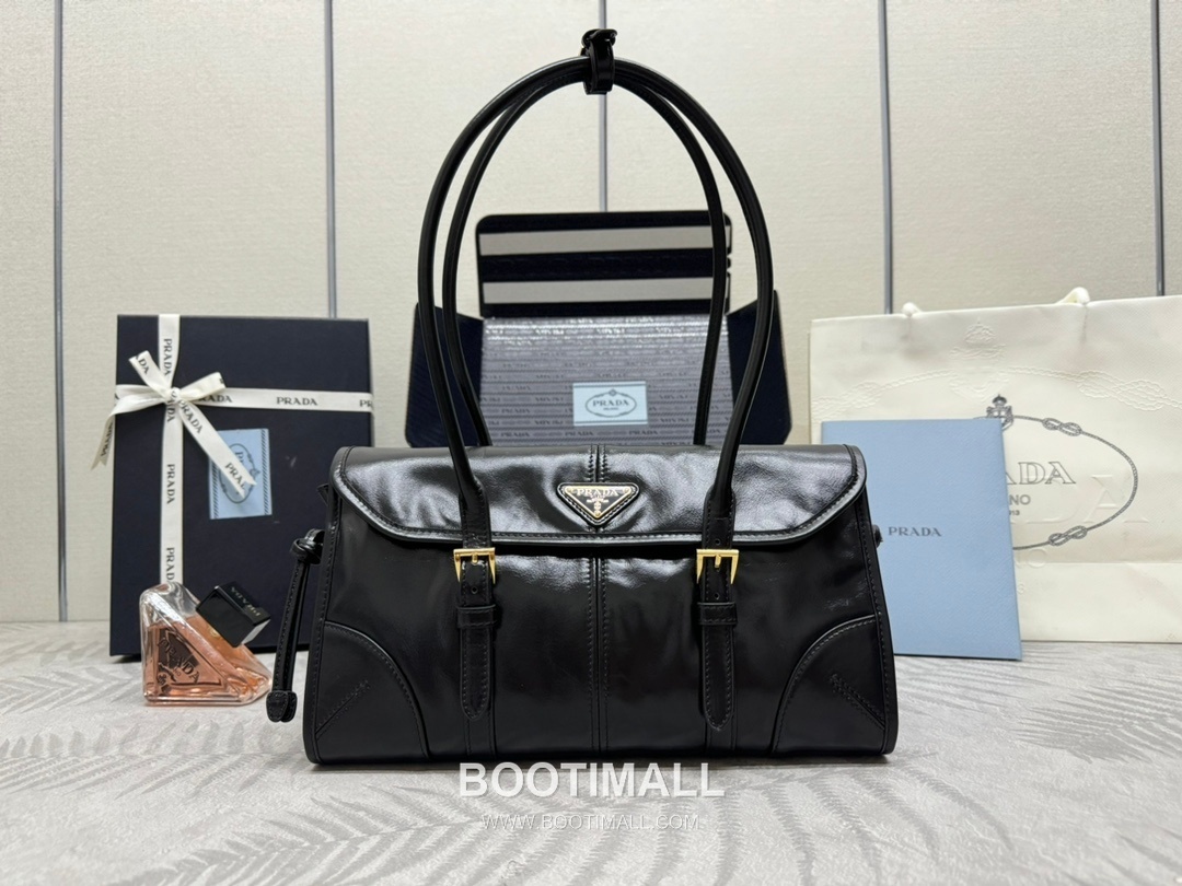 Prada Soft Lux Bag Waxed Leather Black Shoulder Bag 프라다 소프트 럭스 백 1BD376 왁스드 레더 블랙 숄더백 31cm 9