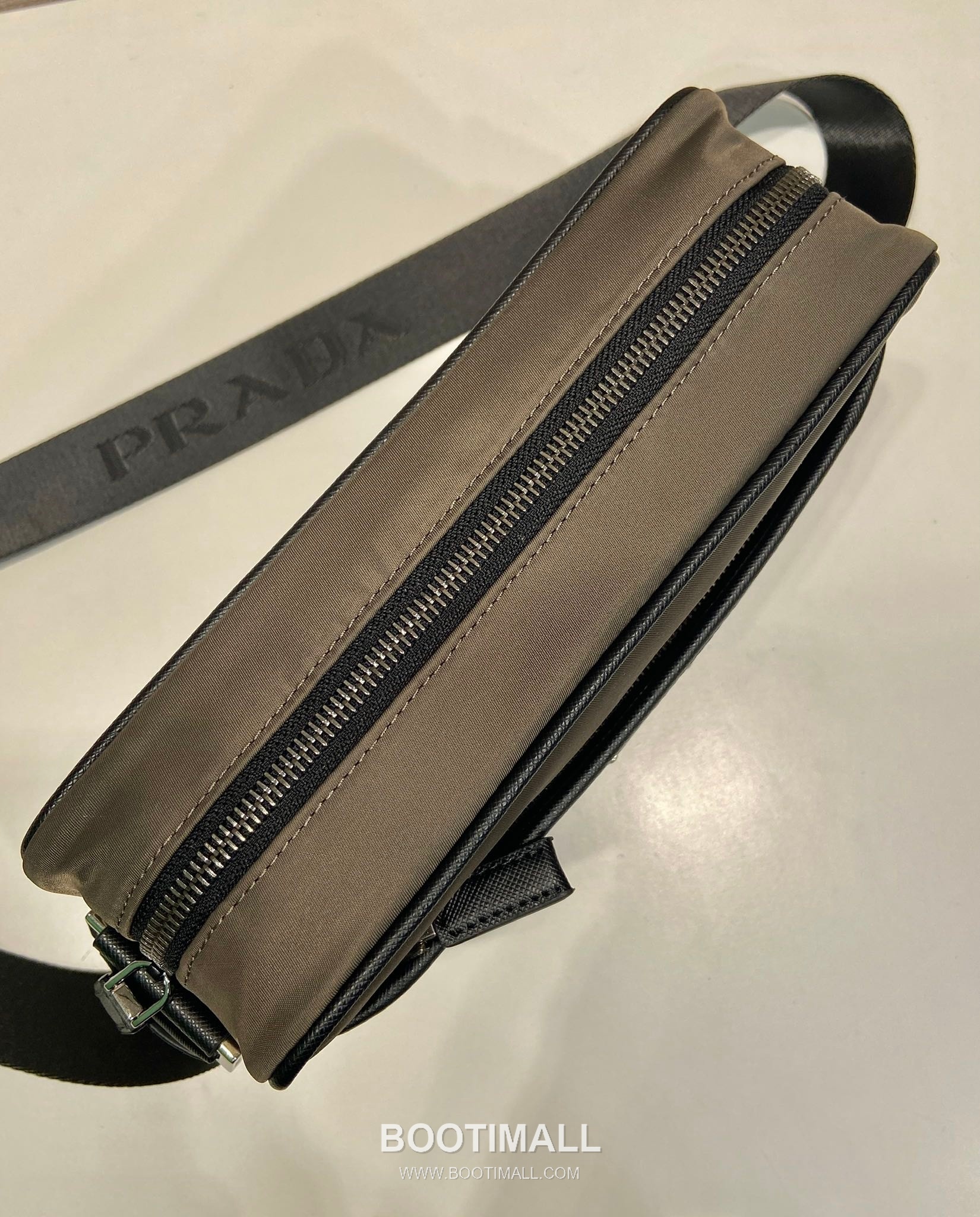 Prada Nylon Bag Nylon with Saffiano Leather Trim New Color Crossbody Bag 프라다 2VH048 나일론 백 나일론 + 사피아노 가죽 트리밍 신상 컬러 크로스백 23cm 5