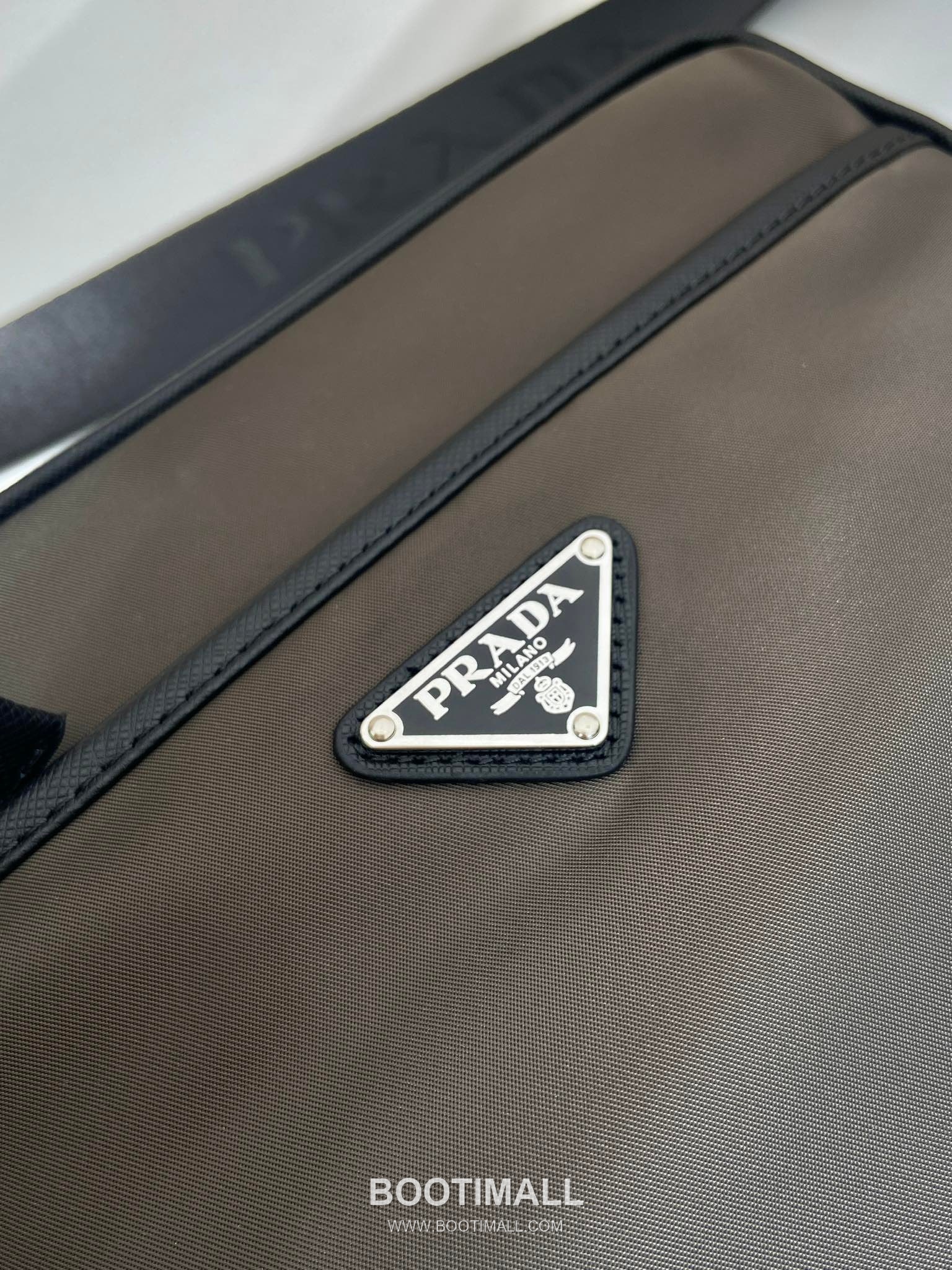 Prada Nylon Bag Nylon with Saffiano Leather Trim New Color Crossbody Bag 프라다 2VH048 나일론 백 나일론 + 사피아노 가죽 트리밍 신상 컬러 크로스백 23cm 7