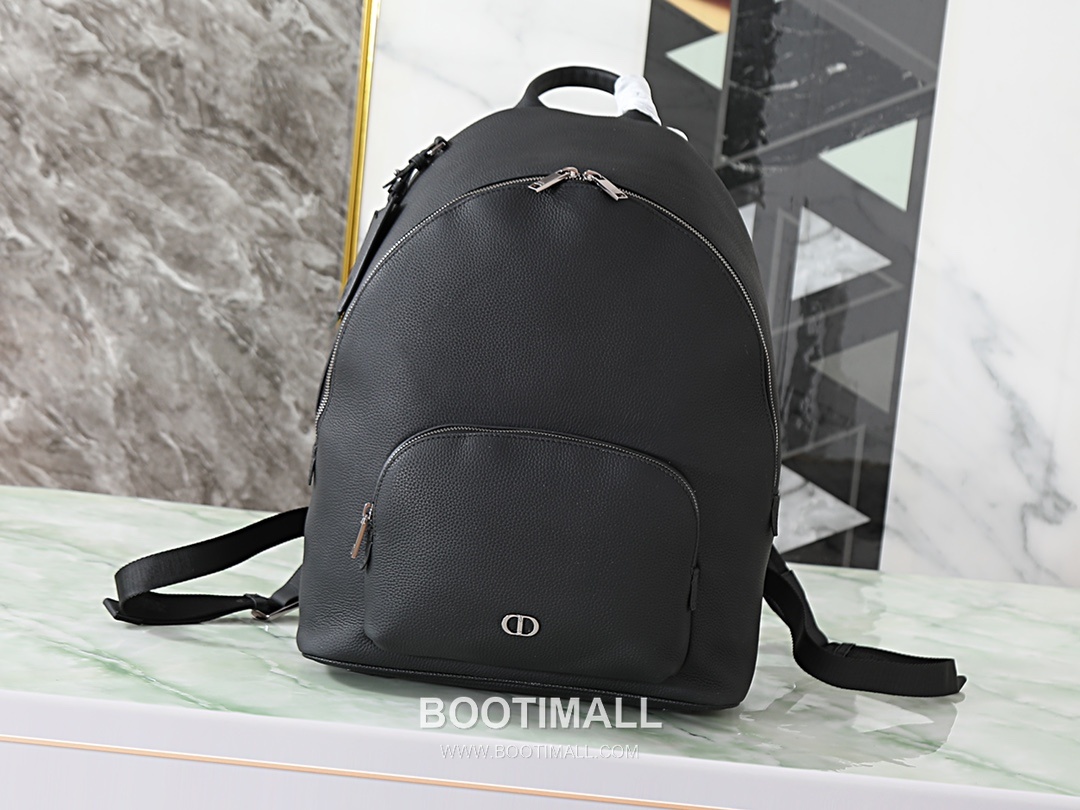 Dior CD Icon Backpack Matte Grained Calfskin Black 디올 CD 아이콘 백팩 1ICBA233ICO 무광 그레인드 카프스킨 블랙 40cm 1
