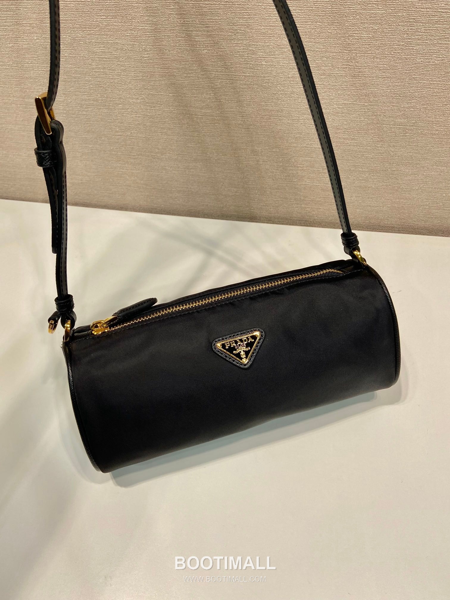 Prada Pouch Re-Nylon Black 프라다 1NE058 파우치 리나일론 블랙 22cm 5