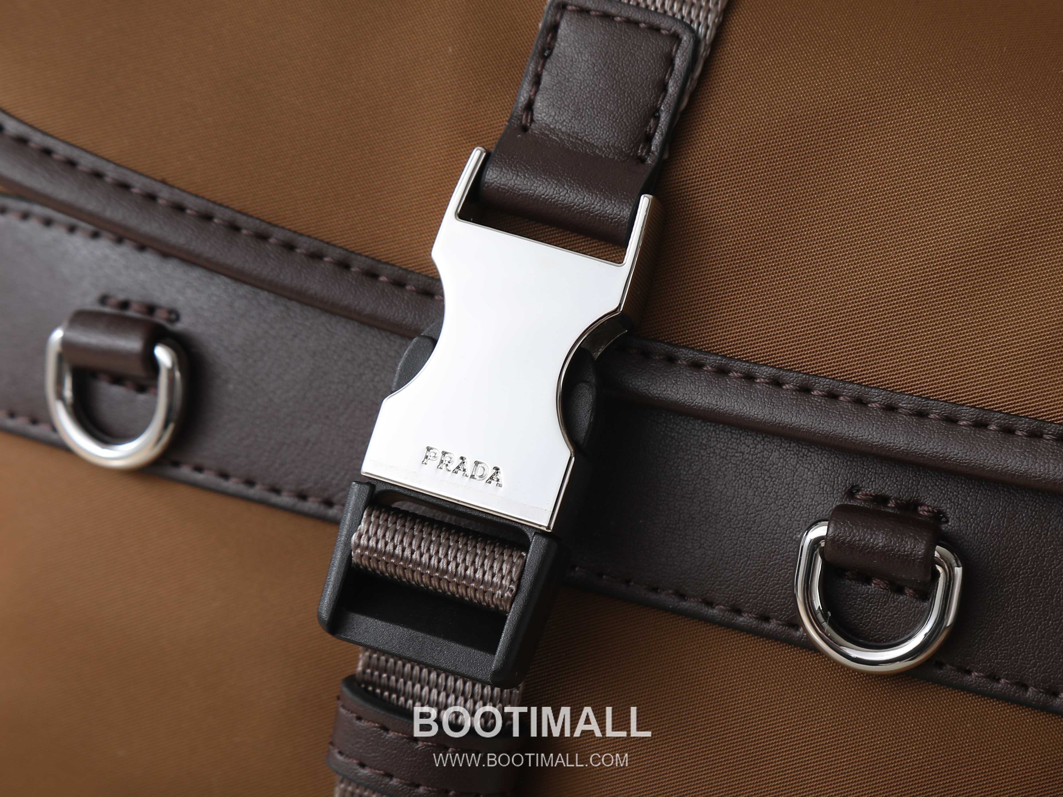 Prada Re-Nylon Phone Bag Re-Nylon, Leather Trim Black 프라다 리나일론 폰백 2ZT071 리나일론, 소가죽 트리밍 블랙 19cm 4