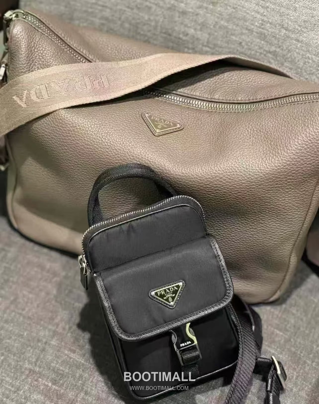 Prada Smartphone Chest Bag Re-Nylon, Saffiano Leather Black 프라다 스마트폰 체스트백 2ZH194 리나일론, 사피아노 레더 블랙 17cm 2